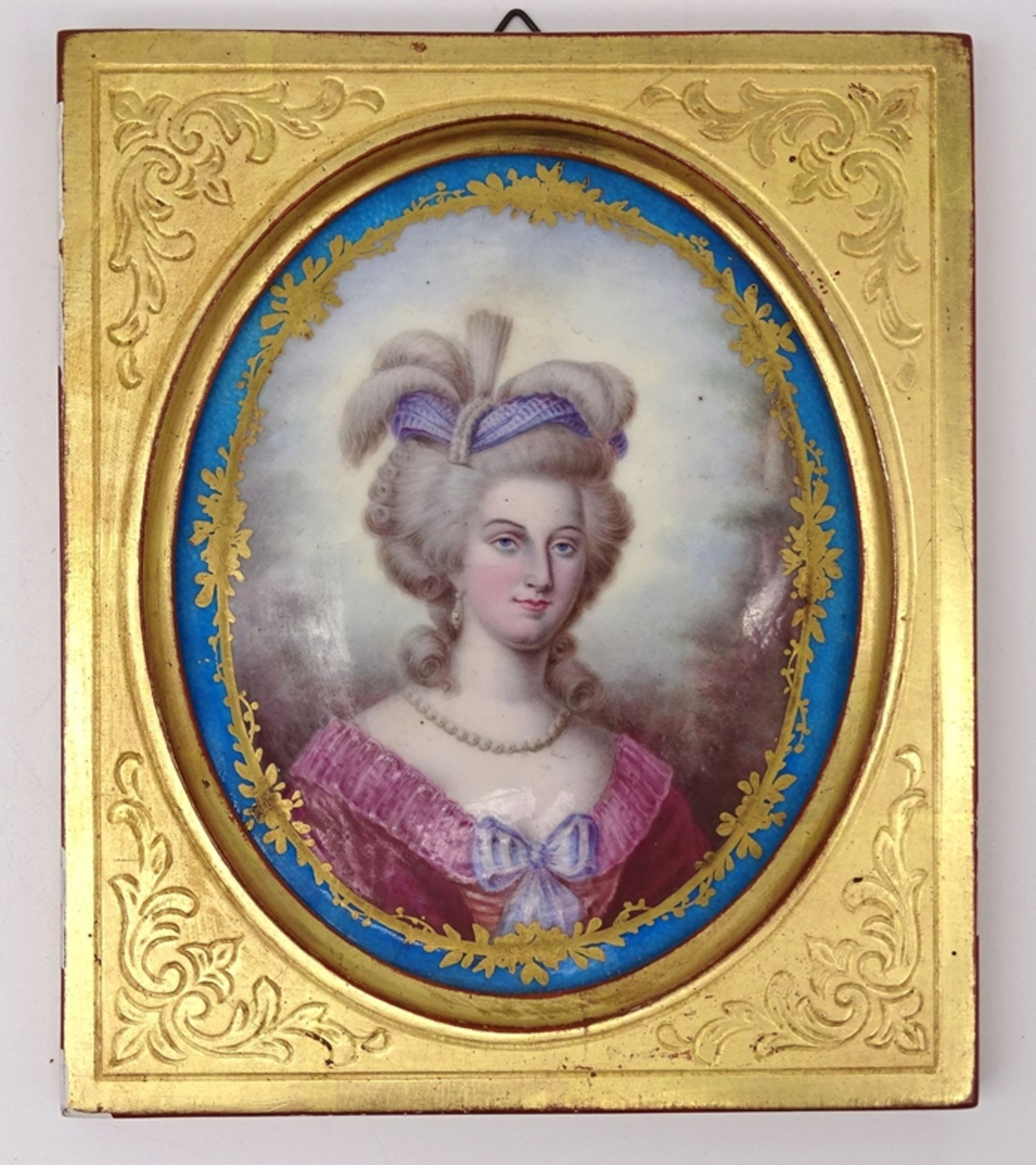 Frauenportrait auf Porzellanplatte "Sevres" Frankreich, RG 16x13,5 cm Goldrahmen an den Kanten tw.