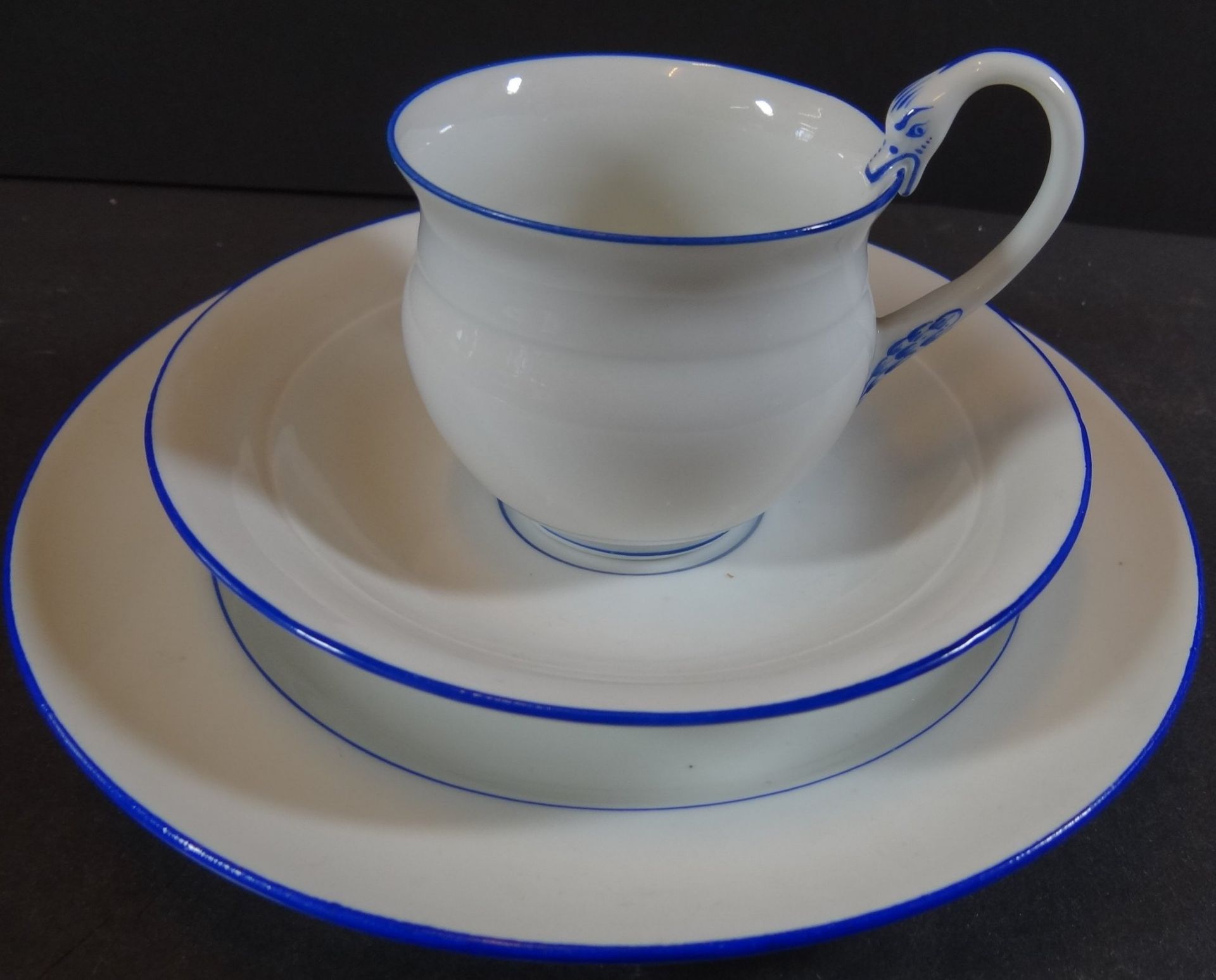 Kaffeegedeck "Meissen" Schwanenhalsgriff, blauer Rand, Tasse mit U.T. Schwerter durchschliffen, Kuc