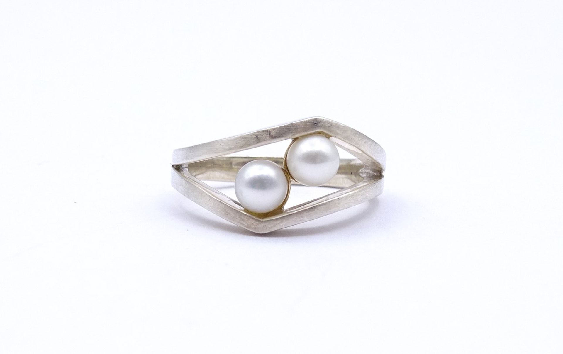 Ring mit zwei Perlen, Silber - gepr., ungestempelt, 5,5g., RG 57