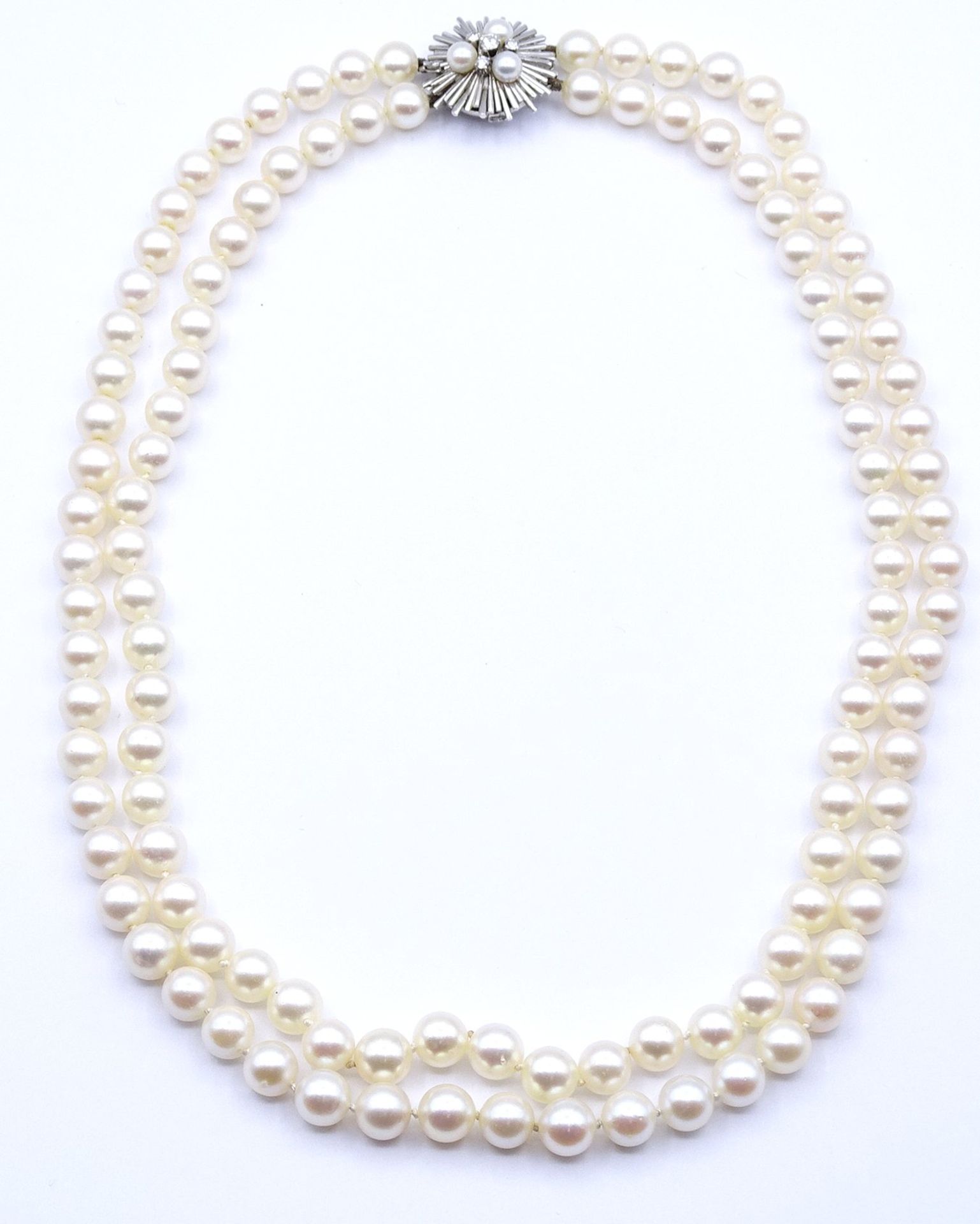 2-reihige Perlen Halskette mit Weißgoldverschluss 750/000, Verschluss mit 3 Perlen und 4 Brillanten - Image 5 of 11