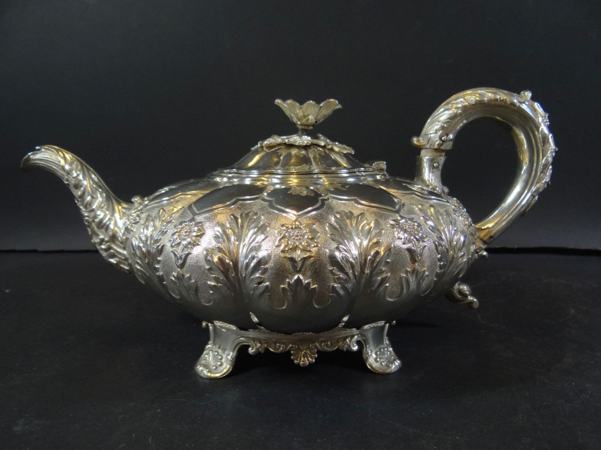 viktorianische Teekanne, Sterling-925-, 770 gr., H-14 cm, L-29 cm, Maker RE-EB" Rebecca Emes-Edw. B - Image 2 of 8