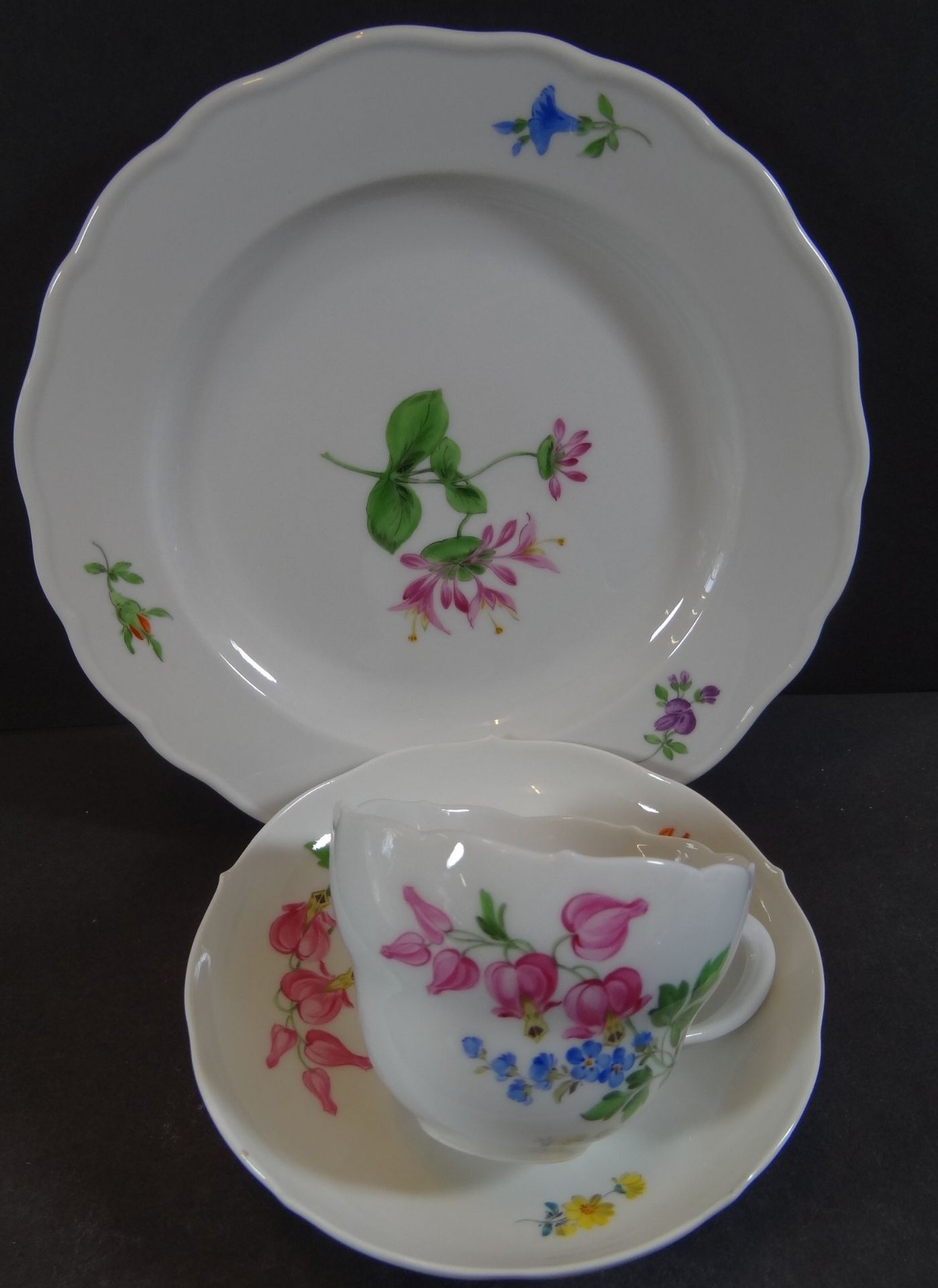 Gedeck "Meissen" Blumendekor, Tasse und U.T. 1.Wahl, Teller 2.Wahl