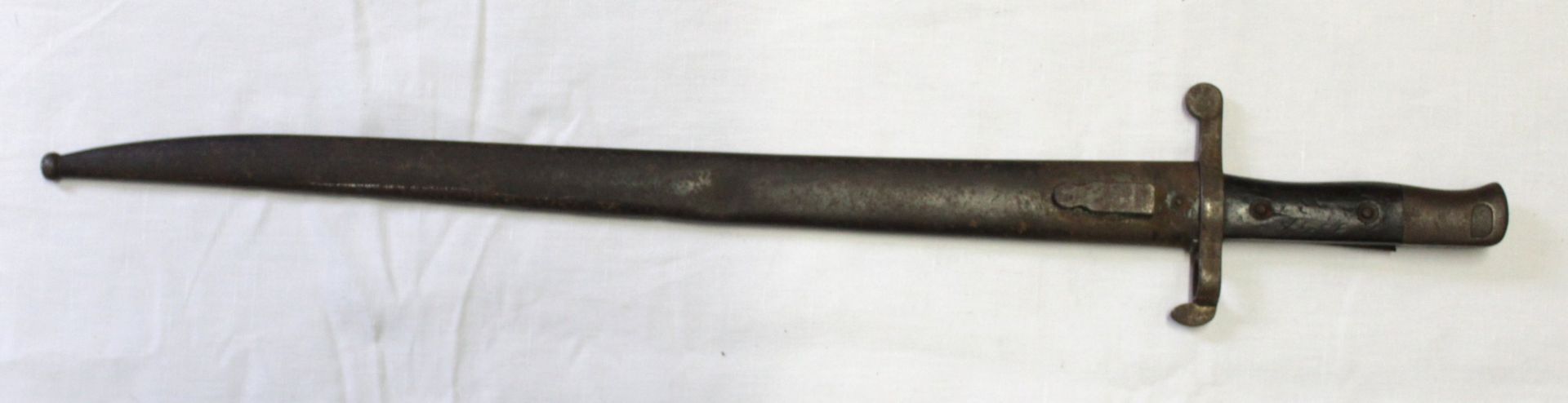 altes Seitengewehr, wohl Frankreich, Bodenfund, Altersspuren Klinge verbogen, L-61,5cm.