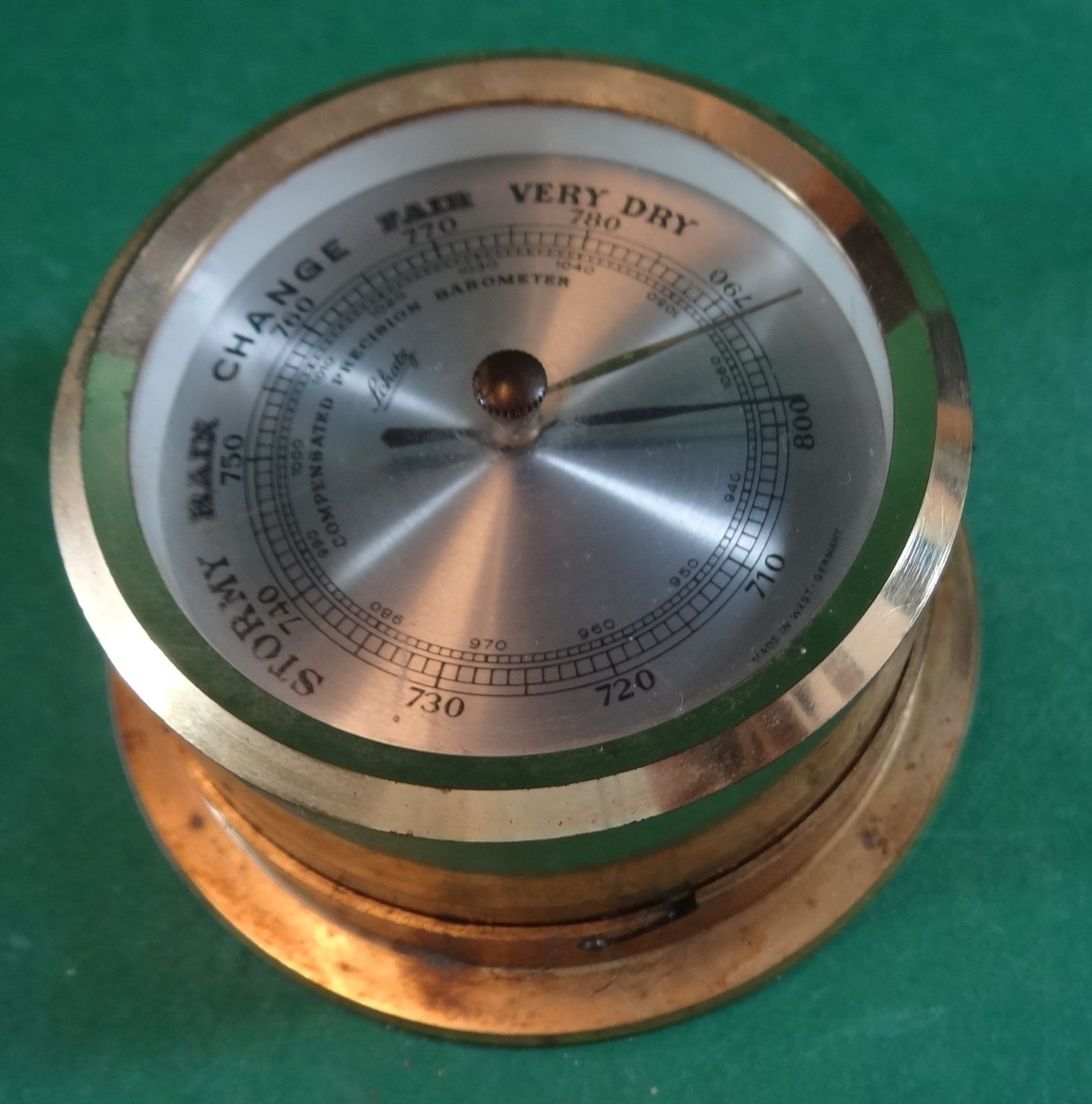 kl. "Schatz" Barometer im Maritim-Look, H-4 cm, D-9 cm