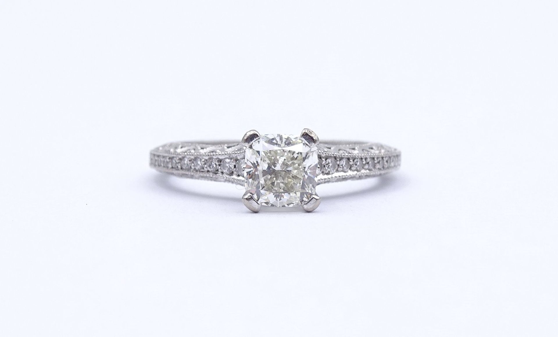 Princess Cut Ring - Verlobungsring , Princess 1,0ct., und 47 kl. Diamanten si, G-H, WG 18K "Tacori" - Bild 13 aus 20