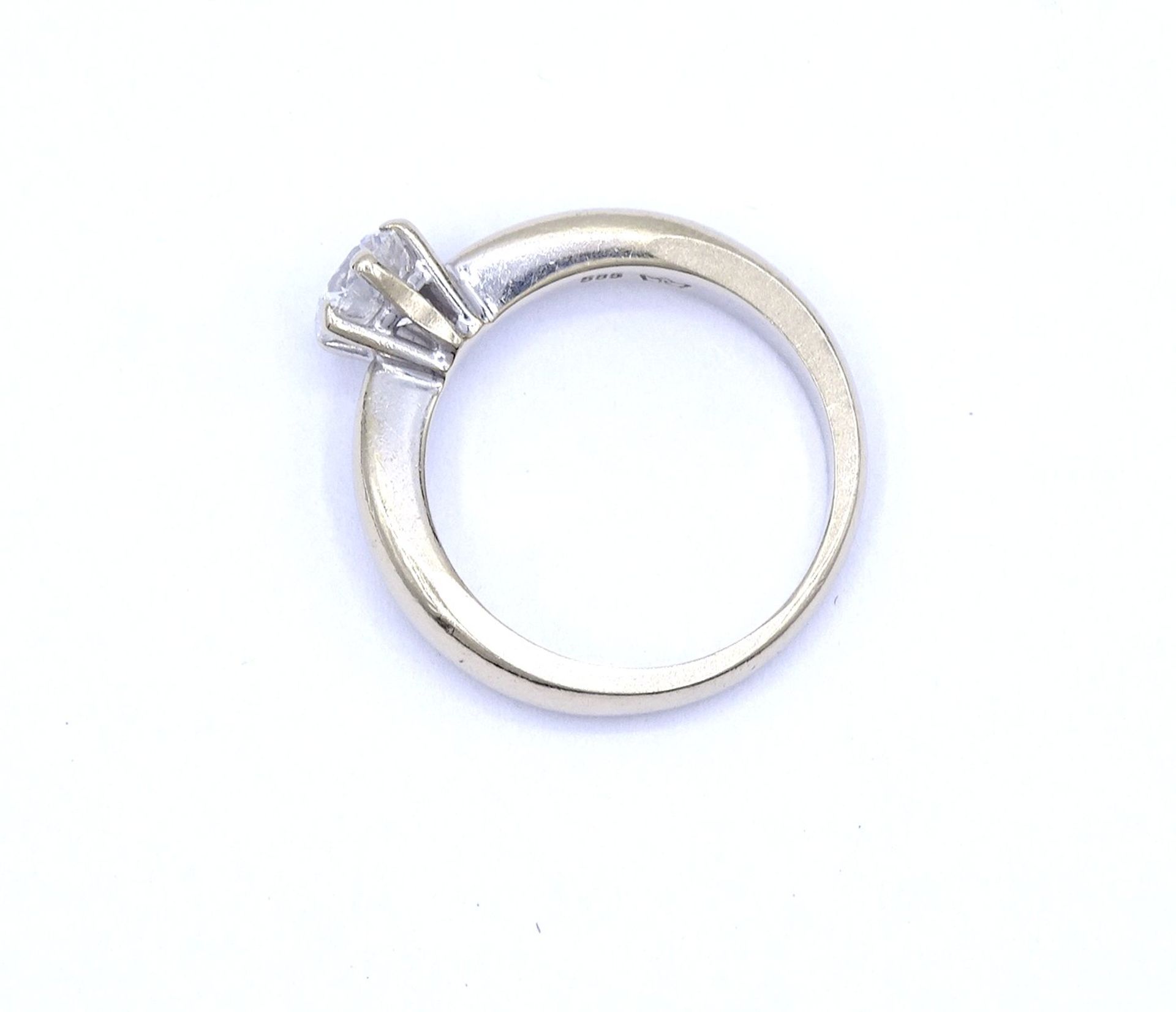 Solitär Brillant Ring, WG 585/000, Brillant 1,0ct., si, i-j, Brillant mit 3 kleinen Abplatzer, 6,1g - Bild 5 aus 7