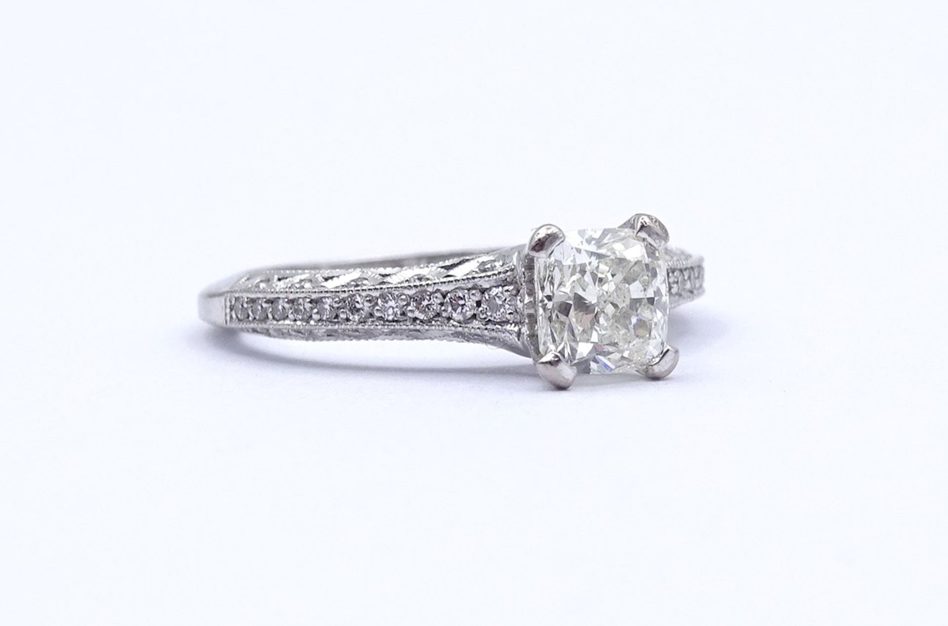 Princess Cut Ring - Verlobungsring , Princess 1,0ct., und 47 kl. Diamanten si, G-H, WG 18K "Tacori" - Bild 15 aus 20