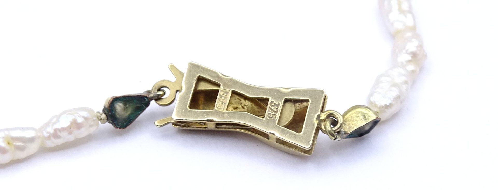 SW - Perlen Halskette mit Goldverschluss 375/000, L. 41cm - Bild 6 aus 6