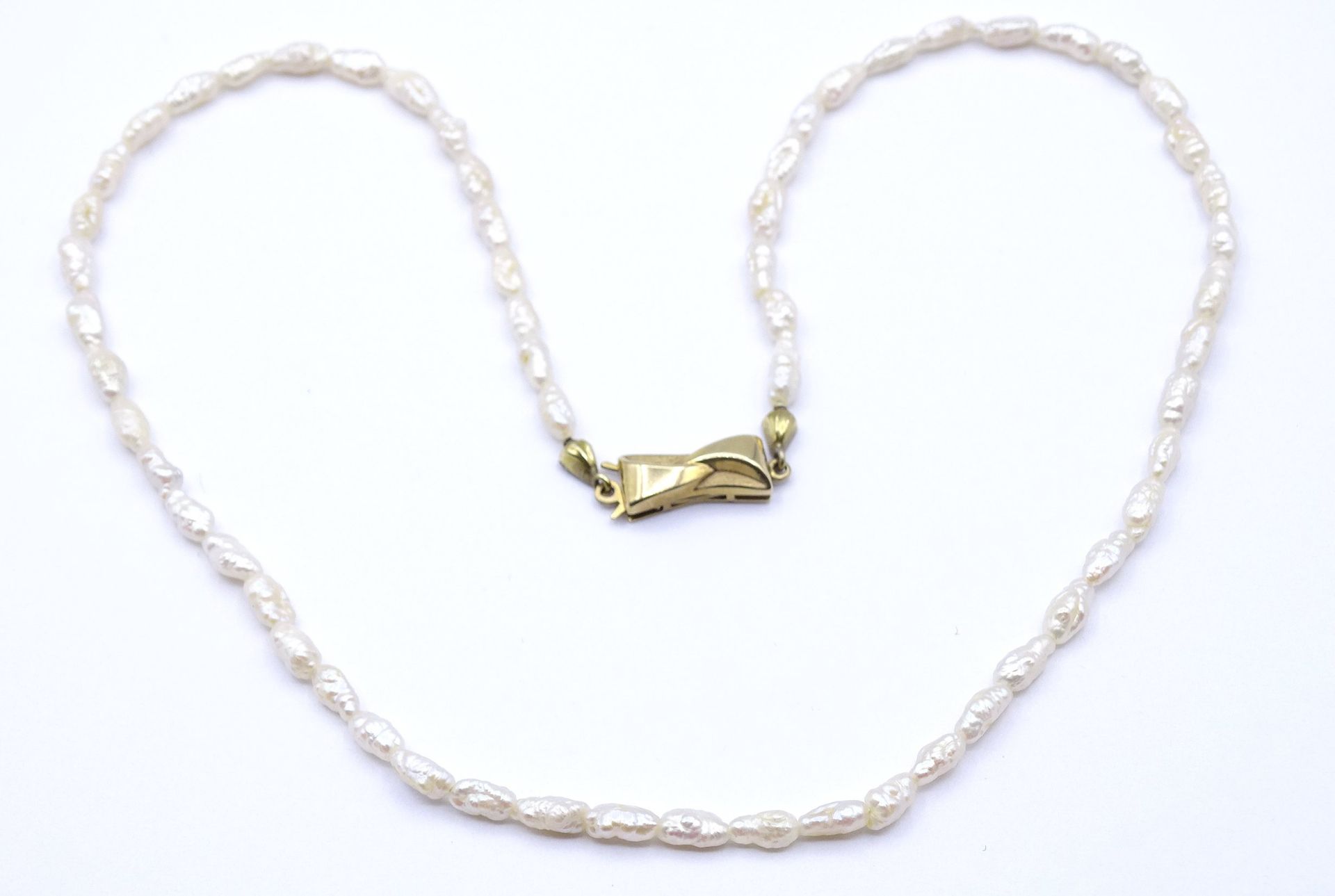 SW - Perlen Halskette mit Goldverschluss 375/000, L. 41cm - Bild 5 aus 6