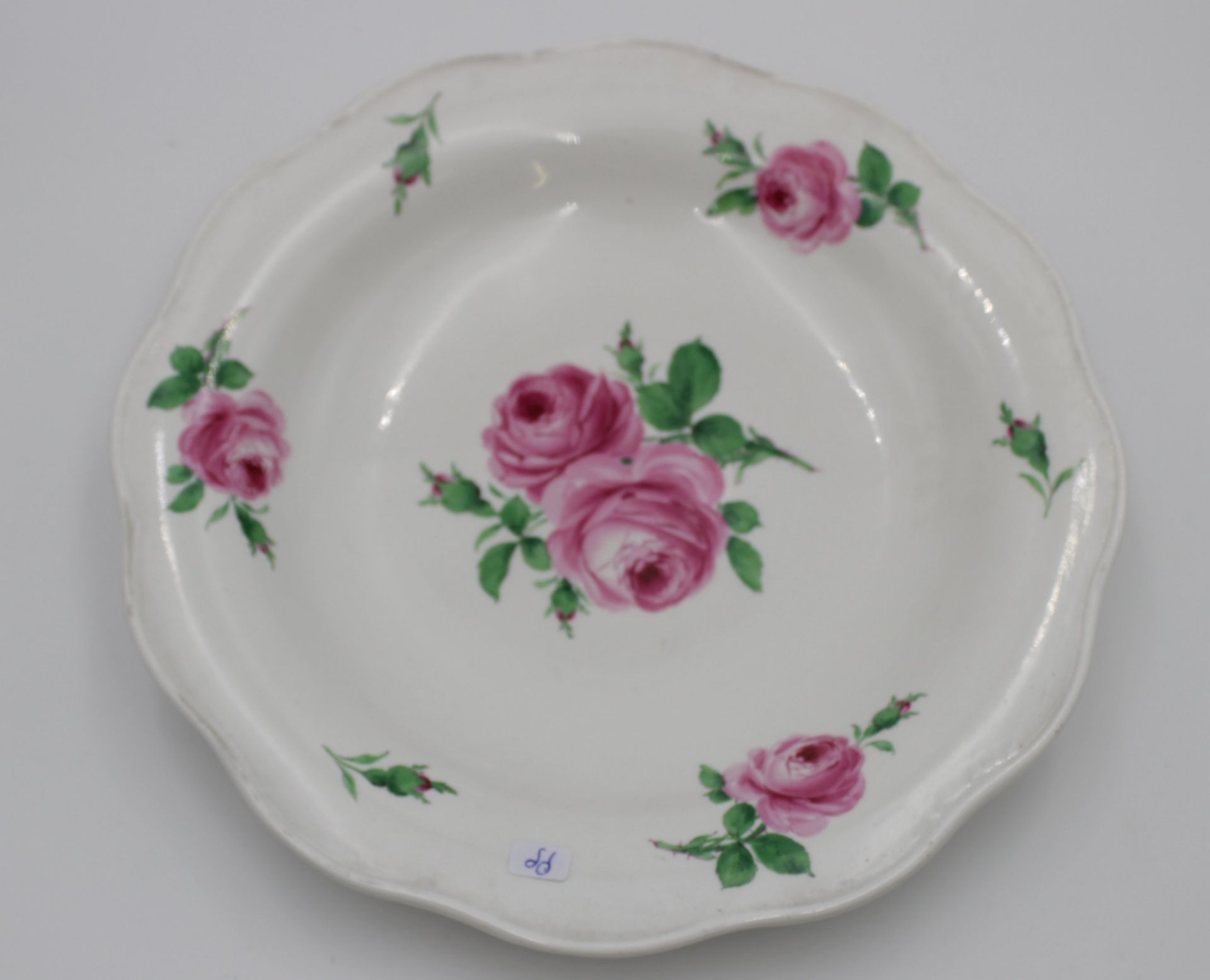 Oberteil eines Tafelaufsatzes, Meissen, Schwertermarke, rote Rose, 2x Schleifstriche, D-25,2cm.