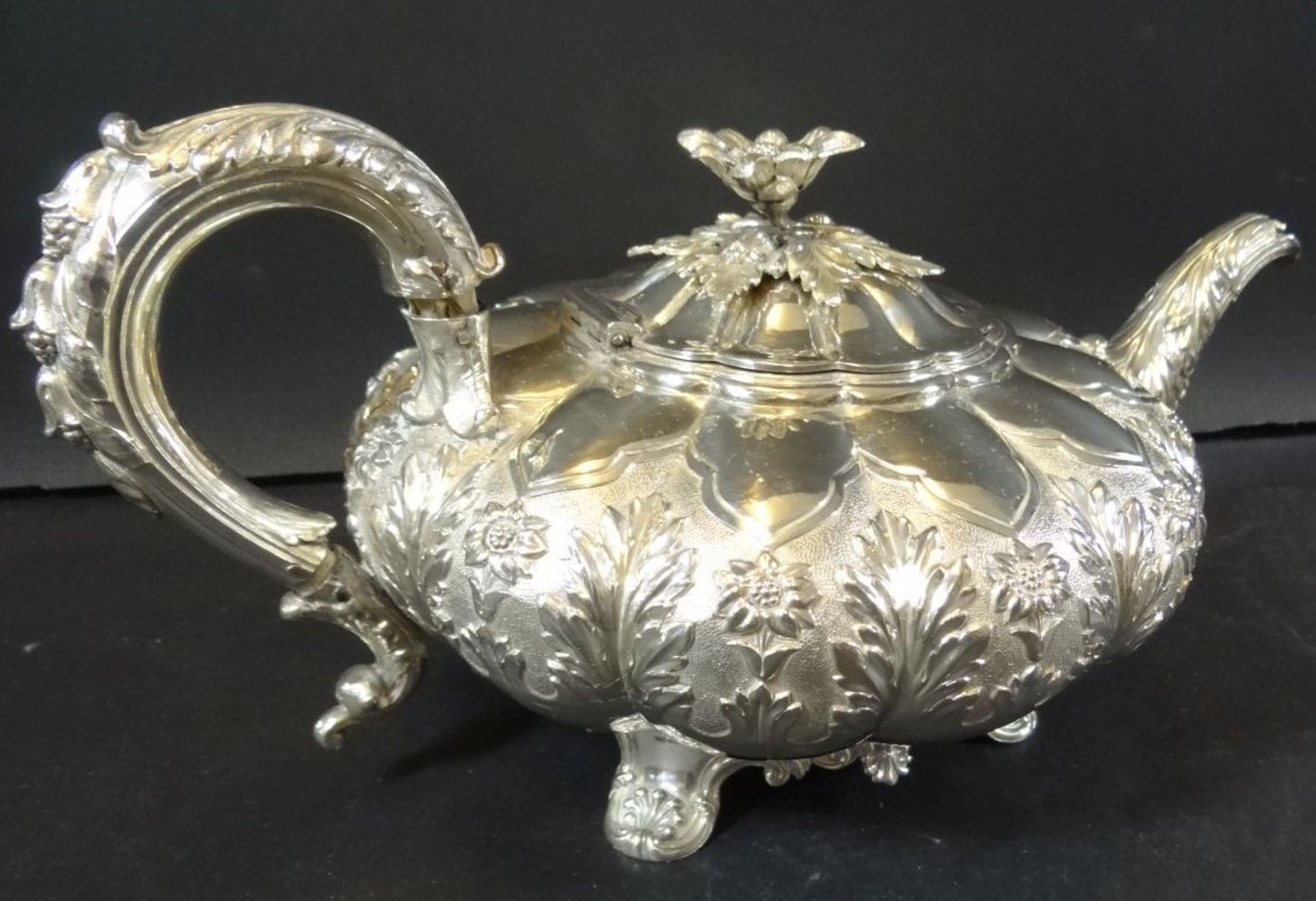 viktorianische Teekanne, Sterling-925-, 770 gr., H-14 cm, L-29 cm, Maker RE-EB" Rebecca Emes-Edw. B - Image 4 of 8