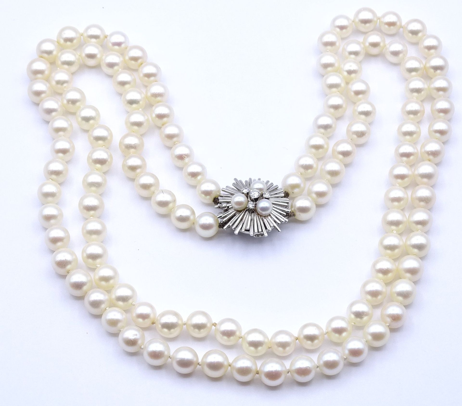2-reihige Perlen Halskette mit Weißgoldverschluss 750/000, Verschluss mit 3 Perlen und 4 Brillanten - Bild 7 aus 11