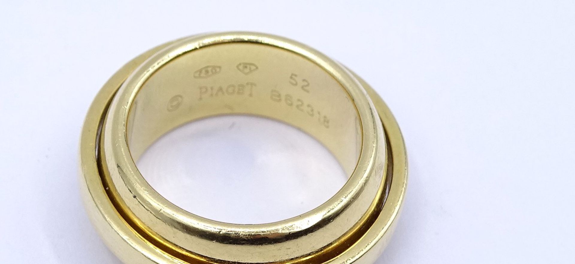 "Piaget", Goldring mit 3 Diamanten zus. 0,09ct., GG 750/000, anbei Zertifikat, 18,2g., RG 51/52 - Image 7 of 10