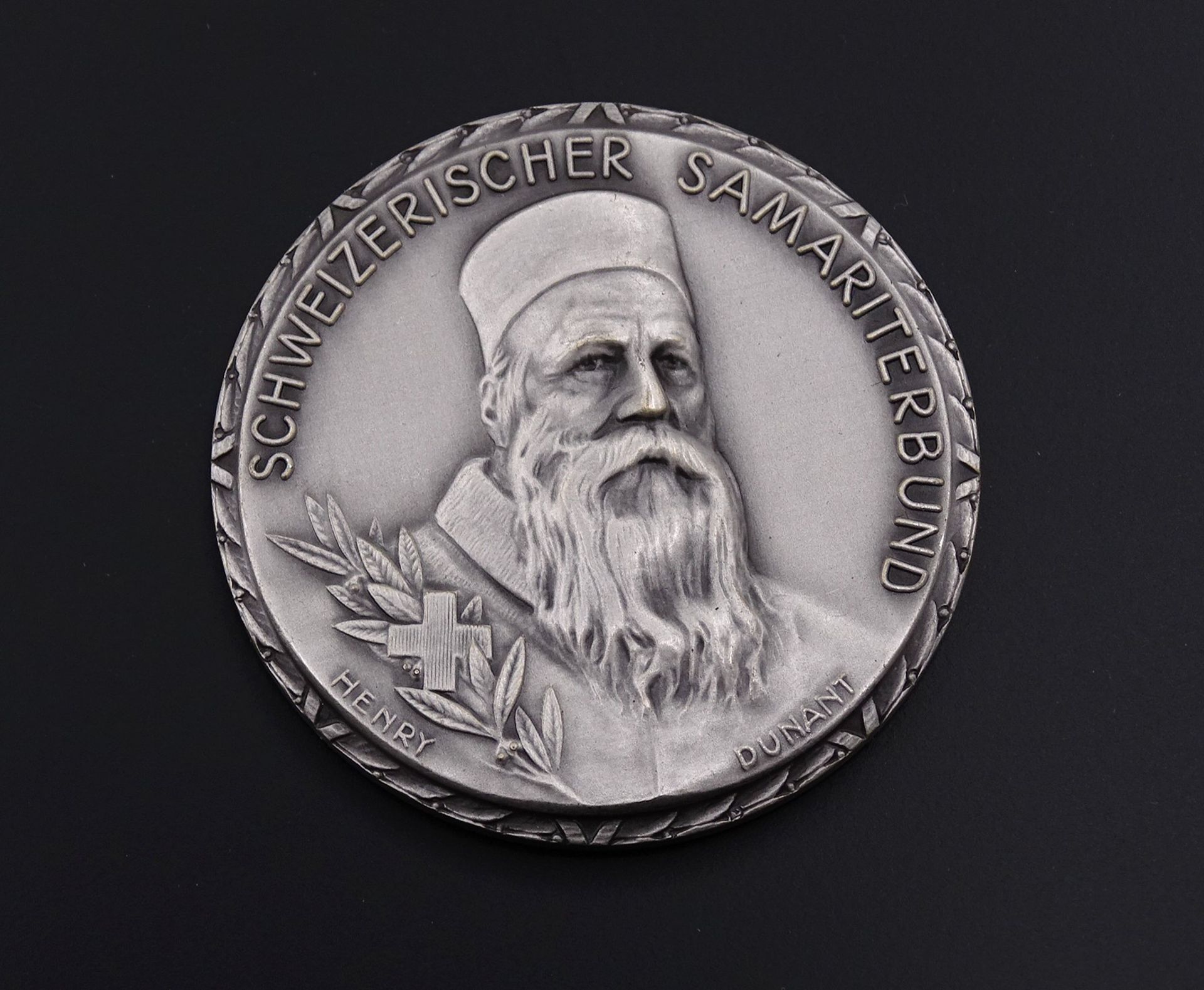 800er Silber Medaille, "Für verdienstvolle Arbeit im Samariterwesen", Namensgravur und Datierung, D