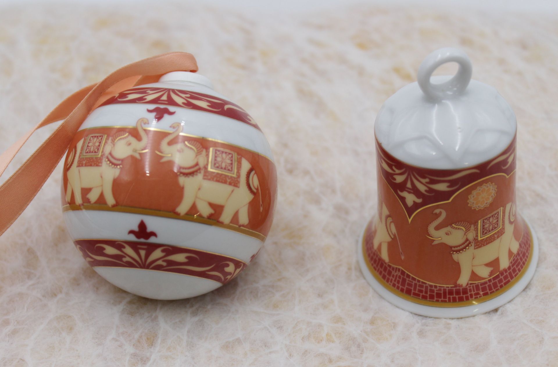 Weihnachtskugel und Glocke, Rosenthal, Elefantendekor, ca. H-8cm