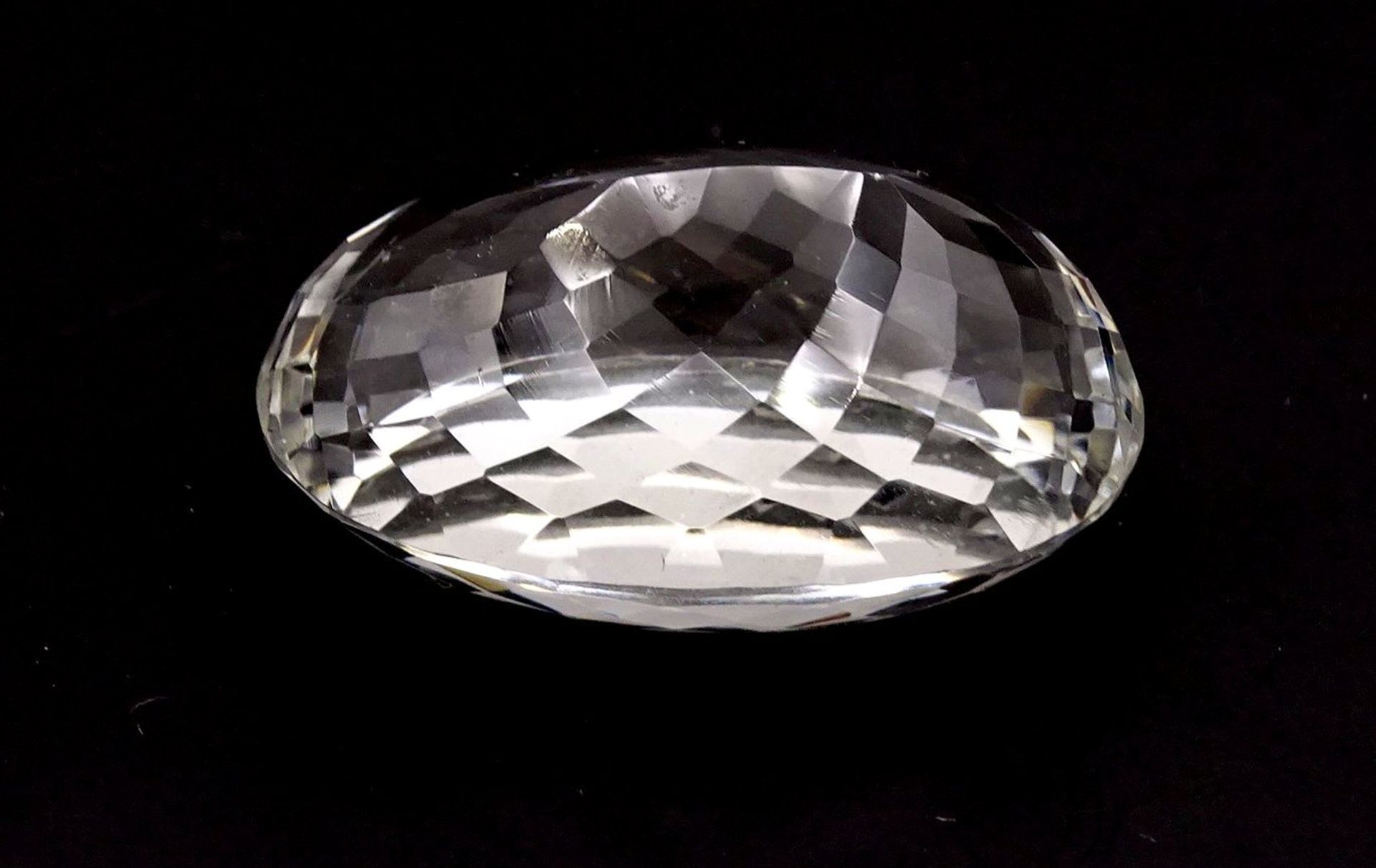 Bergkristall, 82,4ct., 32,8x23,8x15,7mm - Bild 4 aus 4