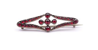 Antike Granat Brosche, Böhmen um 1890, L. 4,1cm