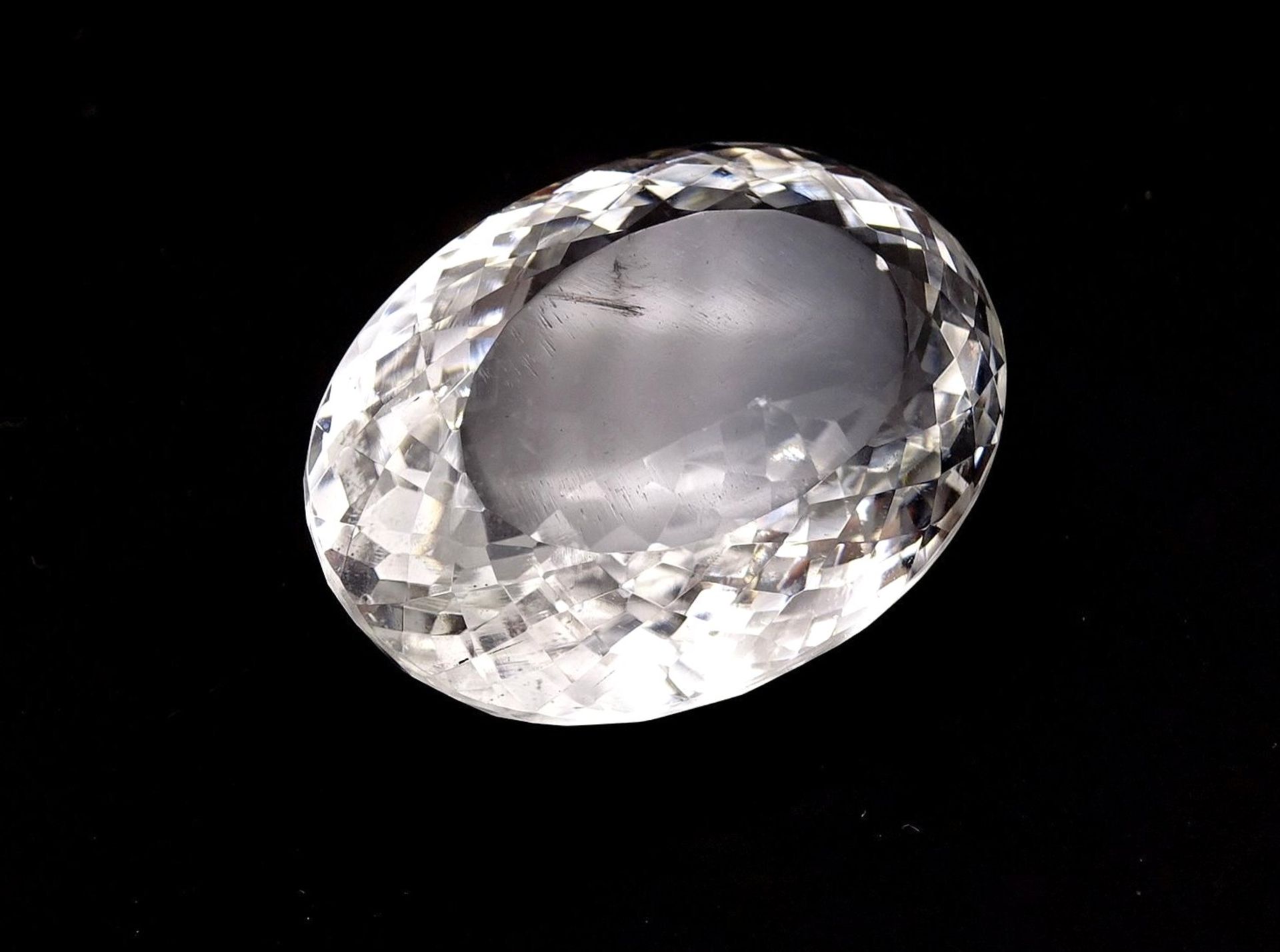 Bergkristall, 82,4ct., 32,8x23,8x15,7mm