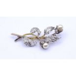 Florale Silber Brosche mit Perlen, 8,4g., L. 5,5cm