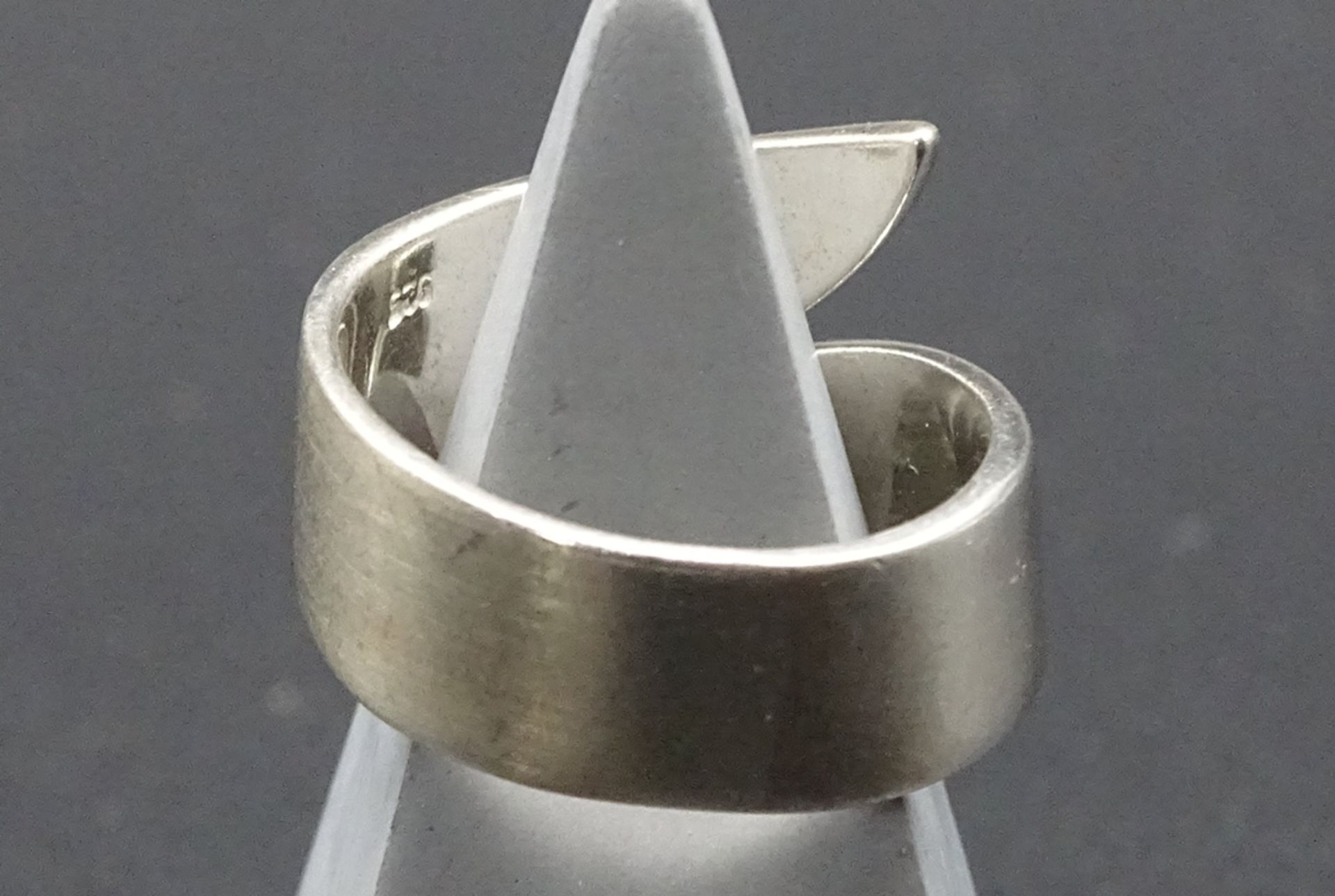 Silberring 925/000 ( Punziert ), Gewicht: 7,3 g. RG: 57. - Image 2 of 3