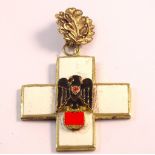 Sammlernachlass: Ehrenkreuz des Roten Kreuz mit Eichenlaub , Hersteller: DeschlerSohn ?, (ungeprüft