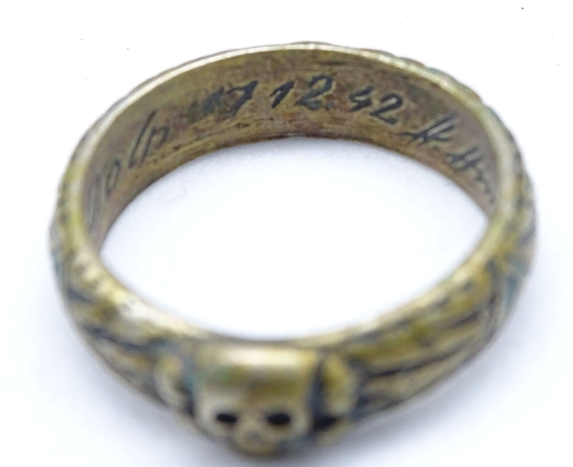 Totenkopf-Ring , 3. Reich , S. 16 . B. Dolp , 17.12 .42 , H.Himmler , RG,. 65 , Ø 25,3 mm, 8,26 g , - Image 3 of 4