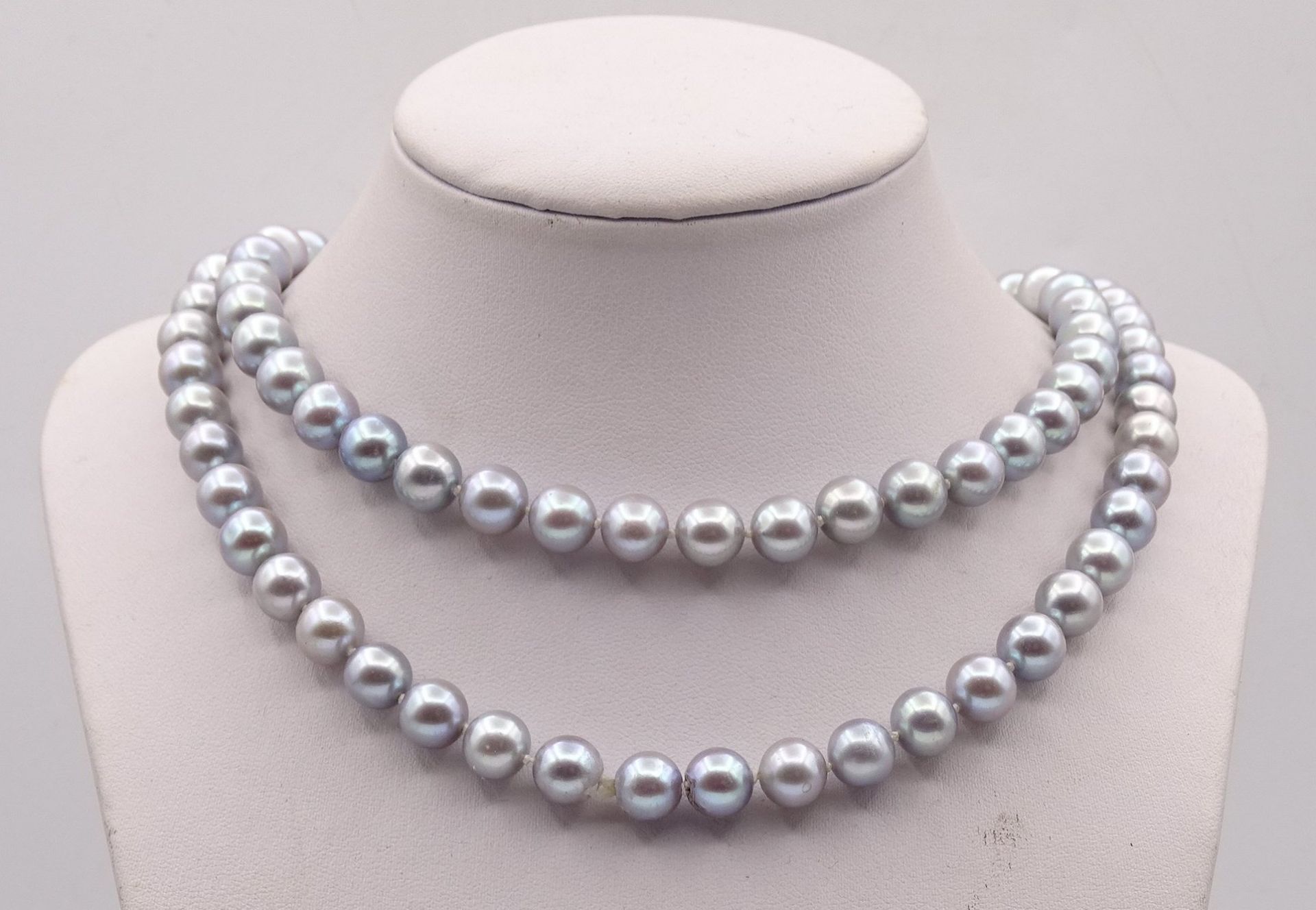 schöne graue Perlenkette, L. 88cm, 90,5g., D. 8,3 - 9,0mm - Bild 2 aus 6