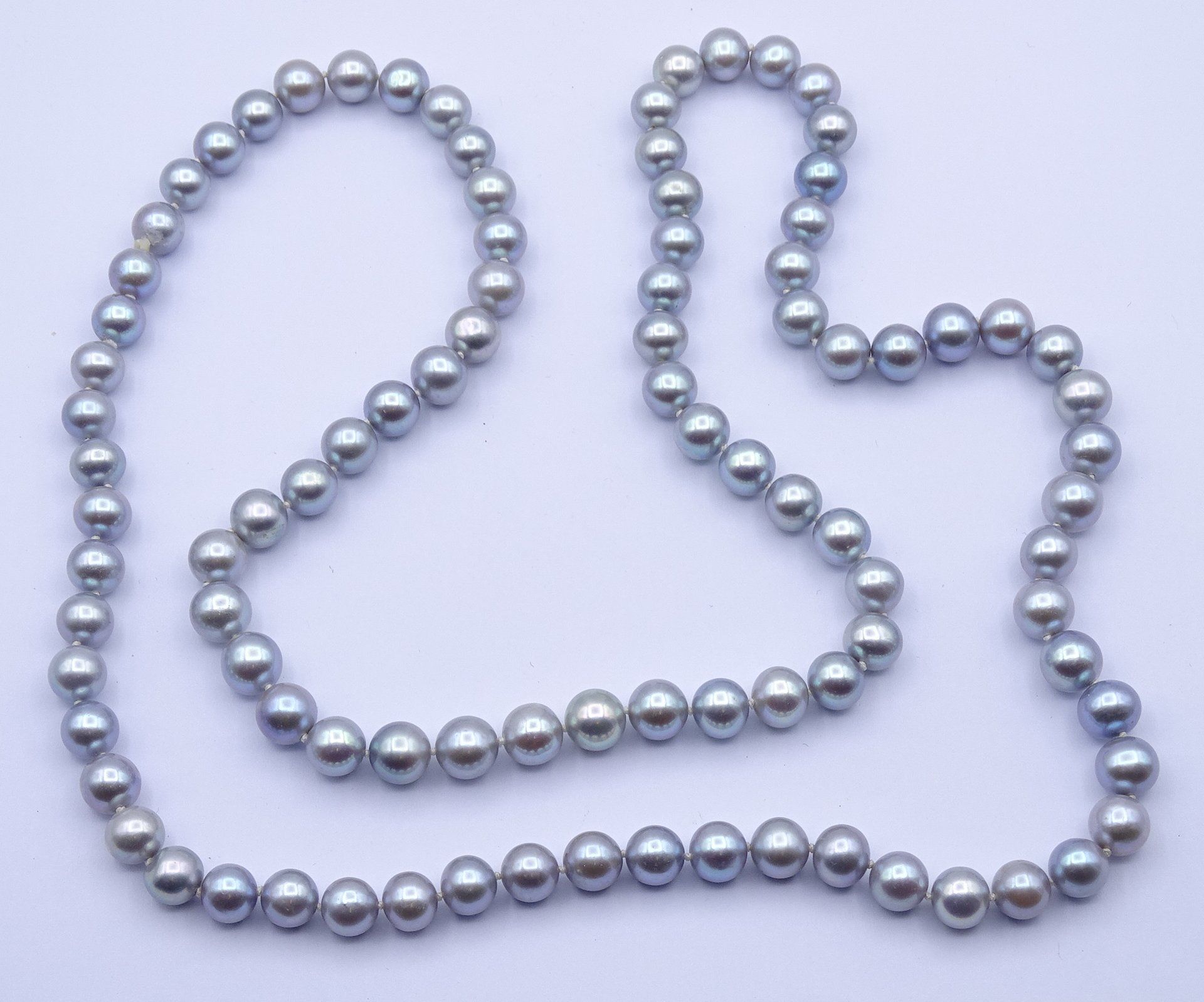 schöne graue Perlenkette, L. 88cm, 90,5g., D. 8,3 - 9,0mm - Bild 4 aus 6