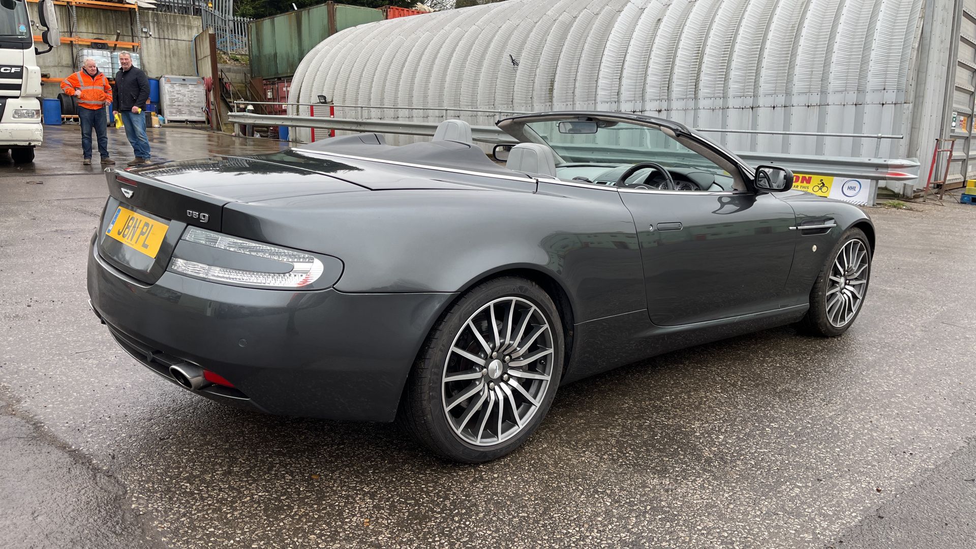 ASTON MARTIN DB9 VOLANTE 6.0 V12 CONVERTIBLE, 34,861 MILES, SERVICE HISTORY, YEAR OF MANUFACTURE: - Image 4 of 33