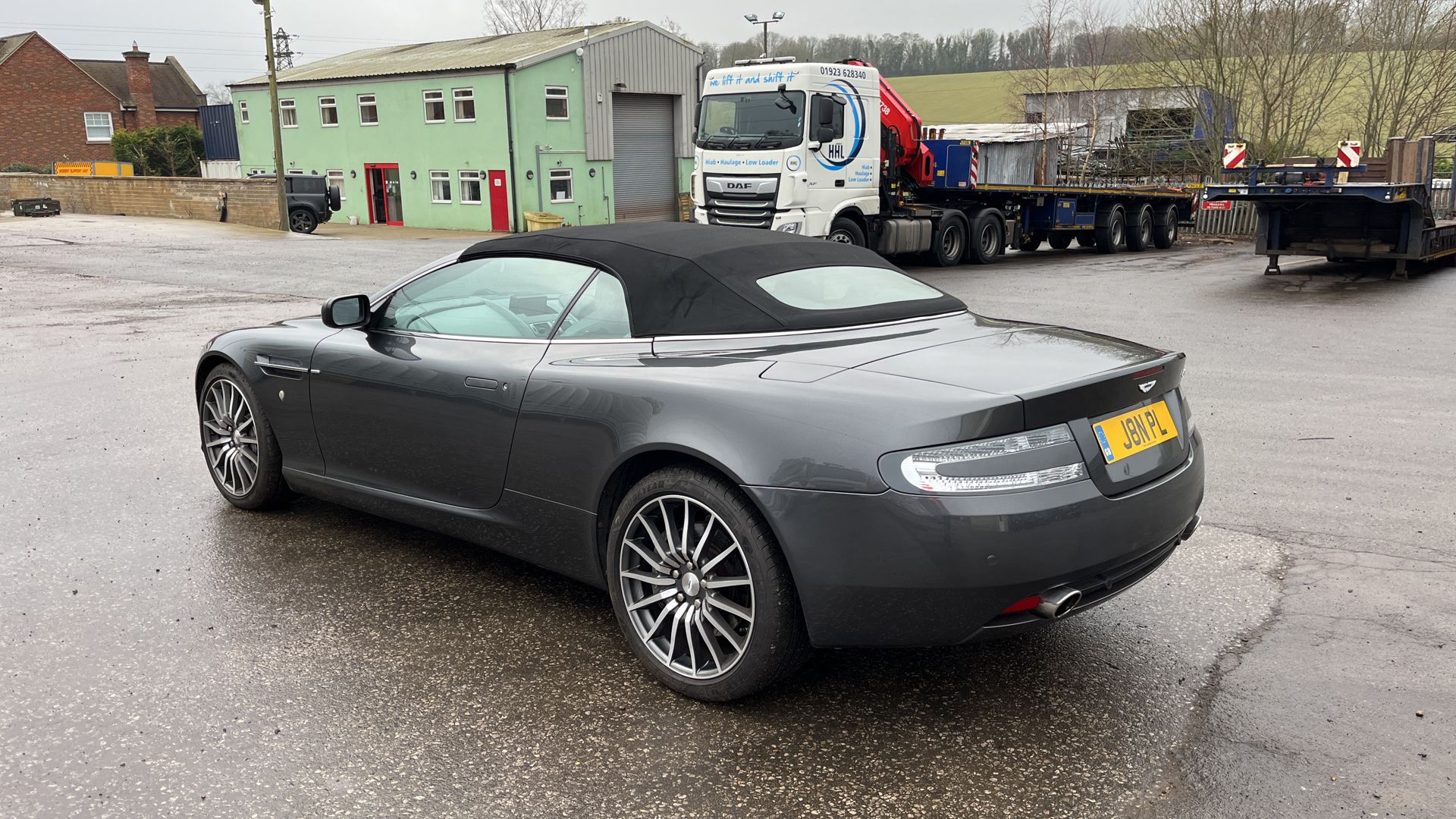 ASTON MARTIN DB9 VOLANTE 6.0 V12 CONVERTIBLE, 34,861 MILES, SERVICE HISTORY, YEAR OF MANUFACTURE: - Image 22 of 33