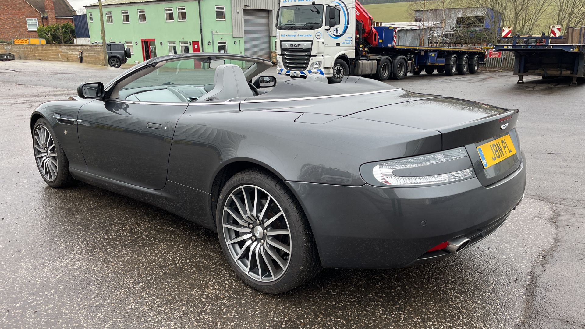 ASTON MARTIN DB9 VOLANTE 6.0 V12 CONVERTIBLE, 34,861 MILES, SERVICE HISTORY, YEAR OF MANUFACTURE: - Image 3 of 33