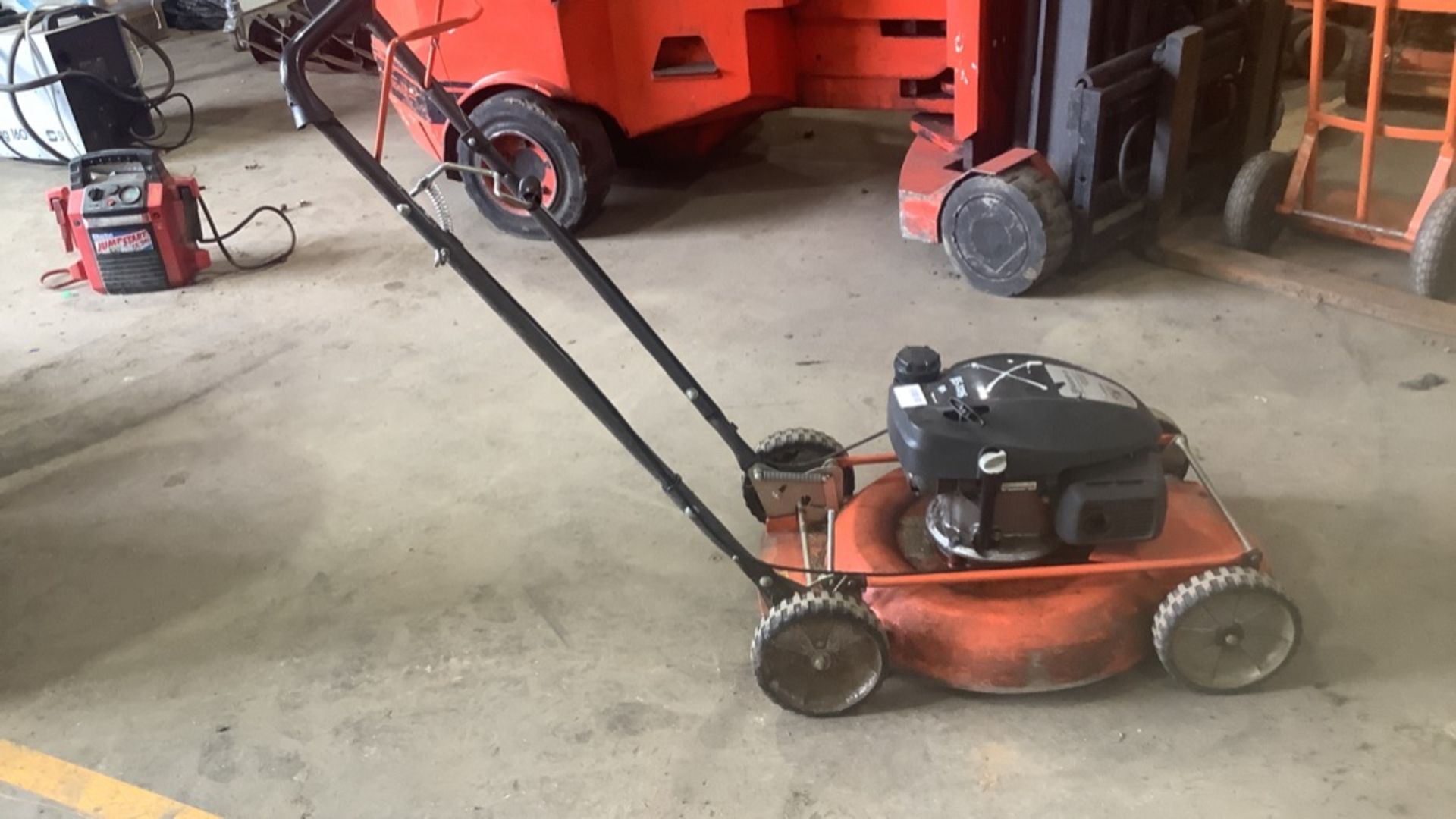 HONDA GKC 170 PETROL LAWNMOWER