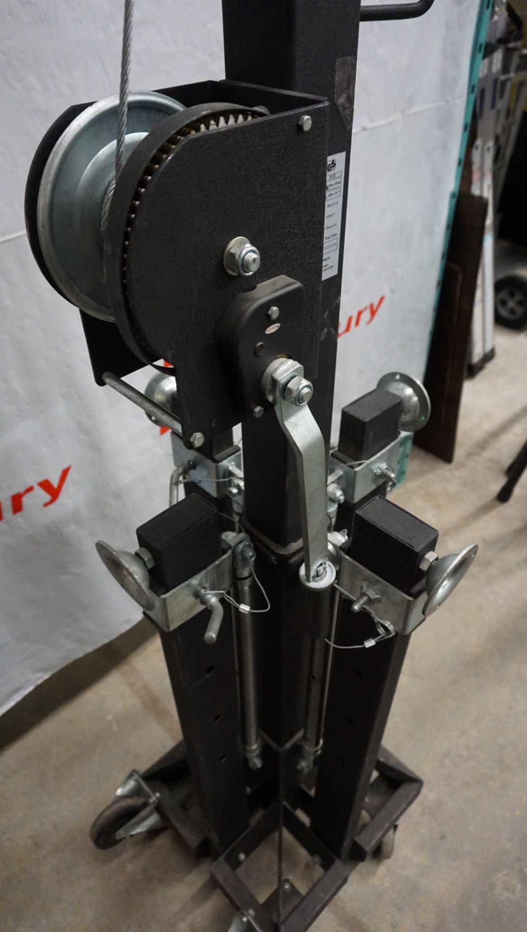 GLOBAL TRUSS ST-157 CRANK STAND - Image 3 of 3