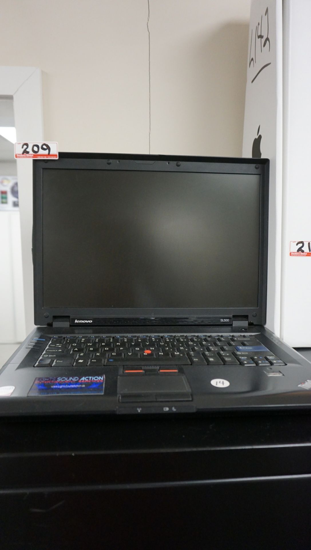 LENOVO SL500 LAPTOP W/ INTEL CORE 2 DUO 2.4GHZ CPU, 3GB RAM C/W VIDEO SPECIAL EFFECTS CLIPS
