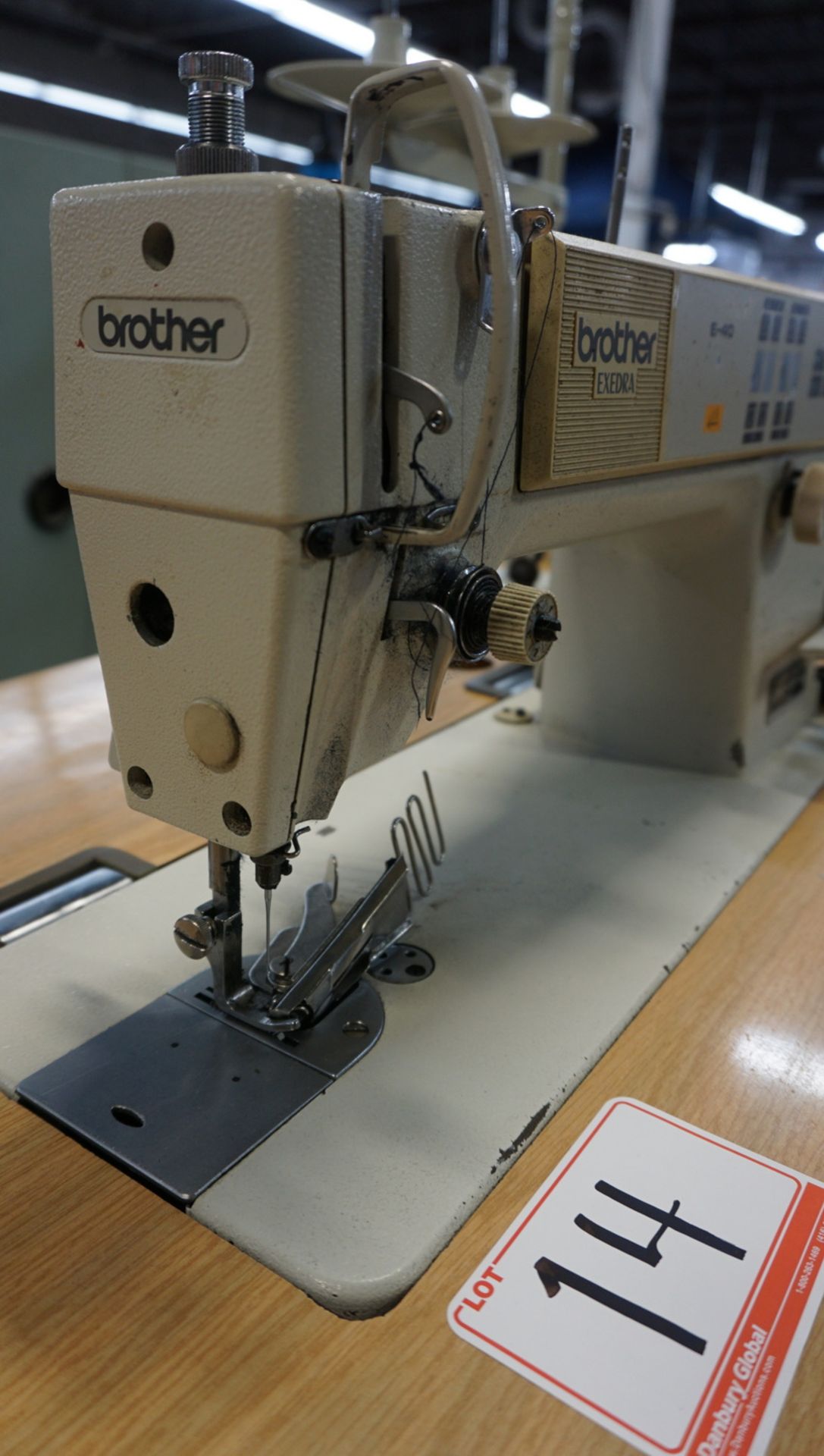 BROTHER DB2-B737-413 SINGLE NEEDLE MACHINE W/ FOLDER ATTACHMENT & E-40 CONTROLLER (110V) - Image 5 of 5