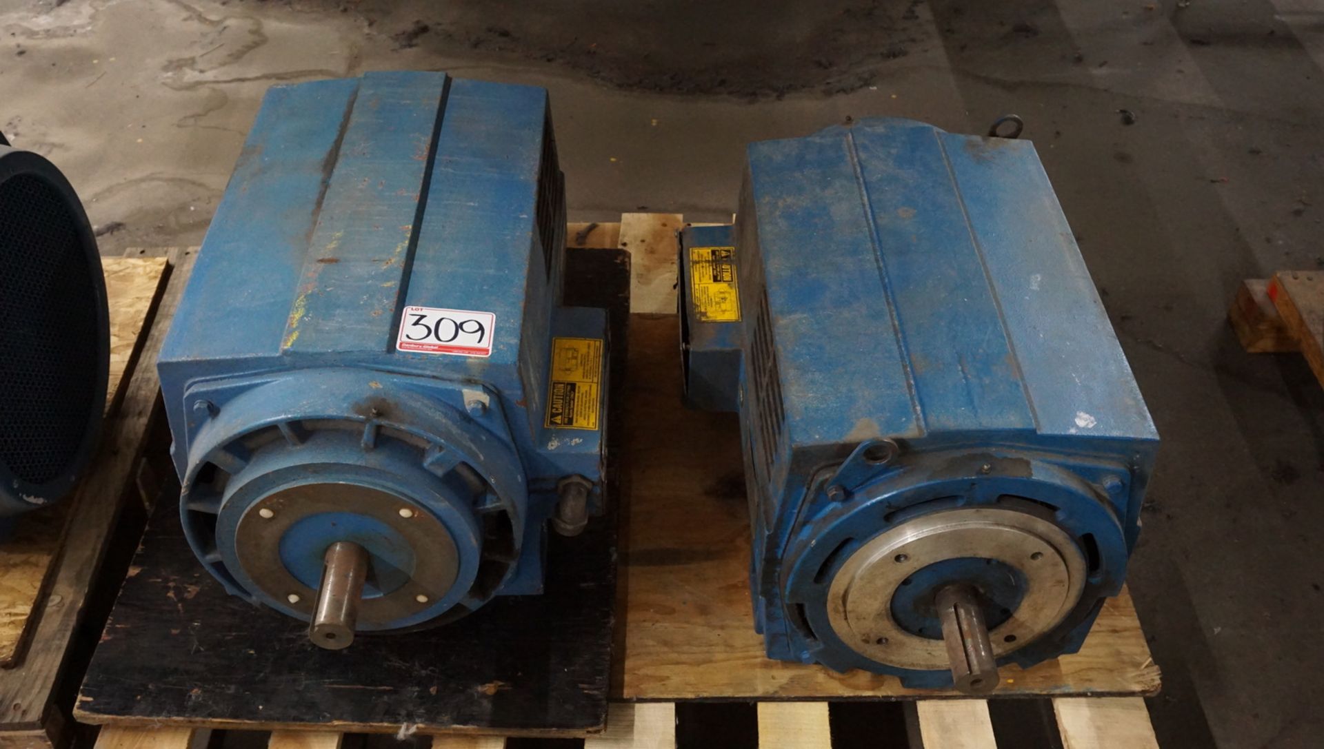 UNITS - EATON AJUSTO SPEED TYPE NP-1 15HP MOTOR (575V/3PH)