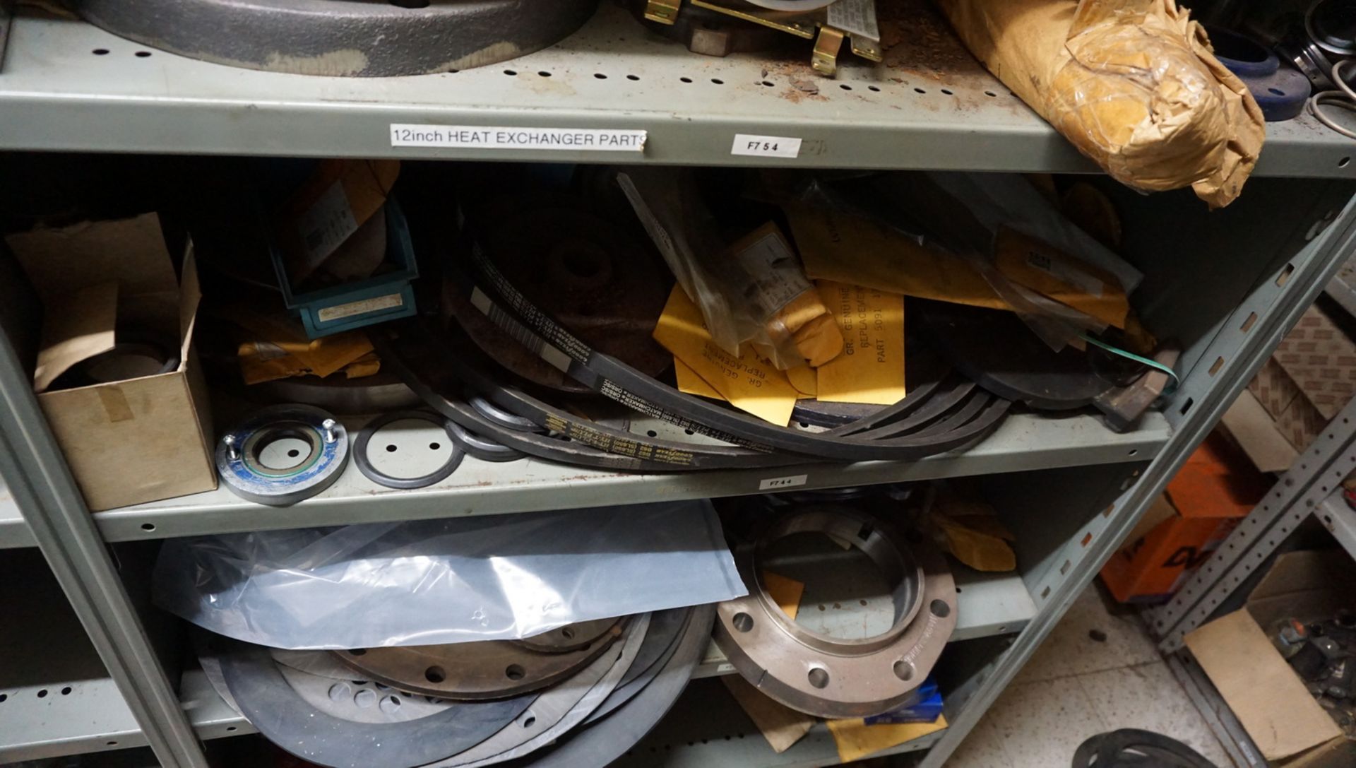 LOT - CONTENTS OF PARTS ROOM C/O: REDUCERS, VALVES, AB, SIEMENS, HONEYWEEL, MARTIN BUSHINGS, - Image 10 of 31