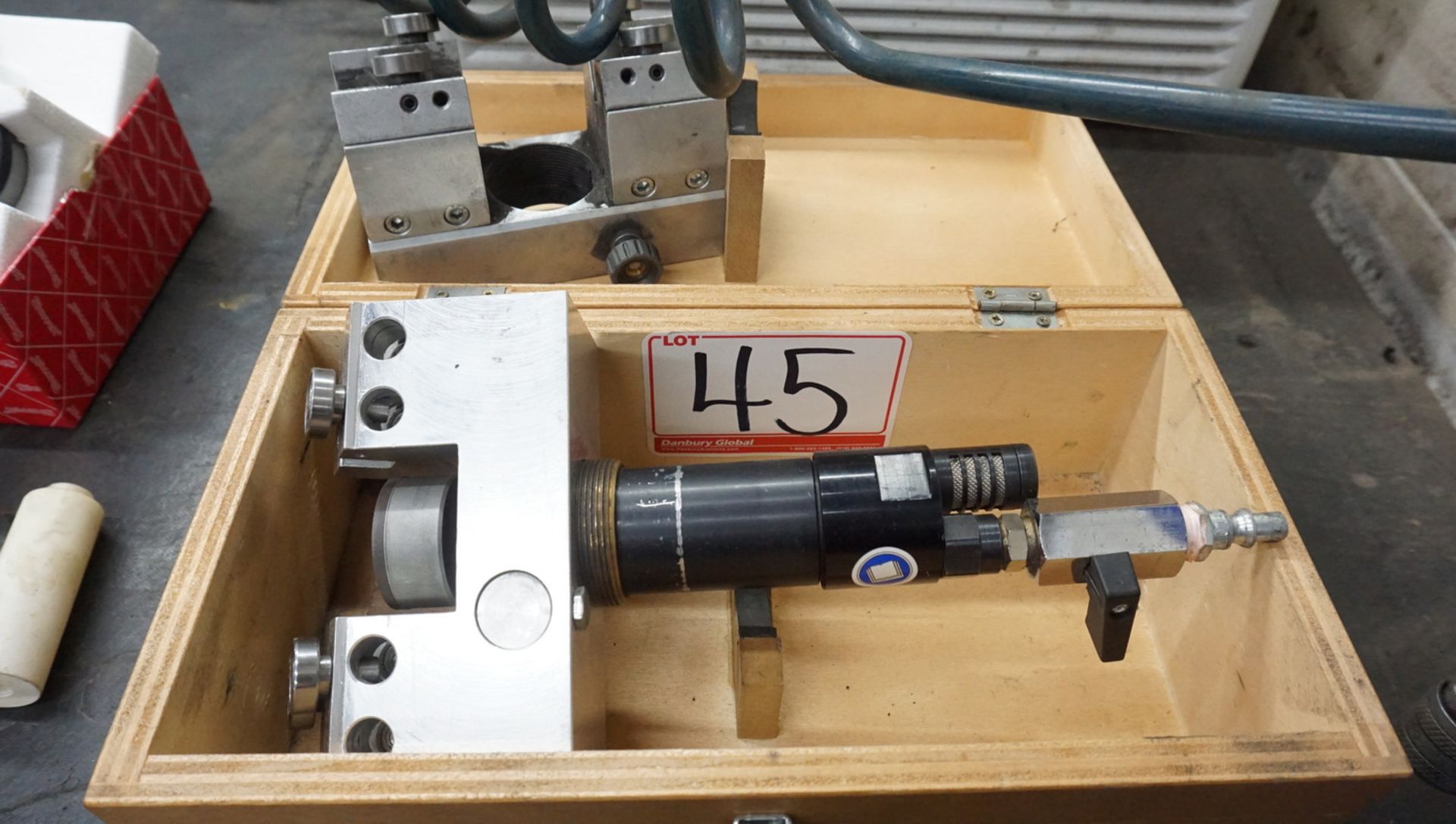 LOT - FIAM MS500-M8 PNEUMATIC TOOL