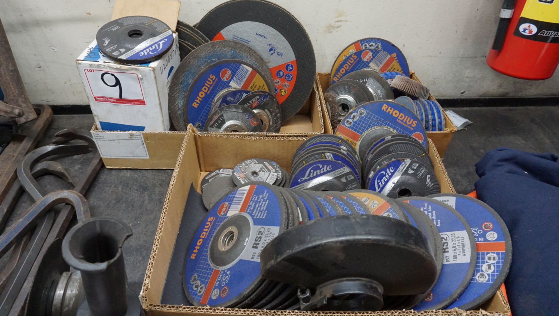 LOT - ASSTD CUT OFF / GRINDING DISCS