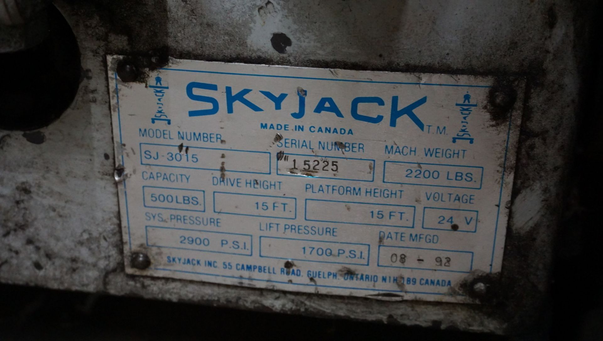 SKYJACK SJ-3015 ELECTRIC SCISSOR LIFT W/ 15' MAX PLATFORM HEIGHT, 500LBS CAP, S/N 15225 - Image 2 of 2