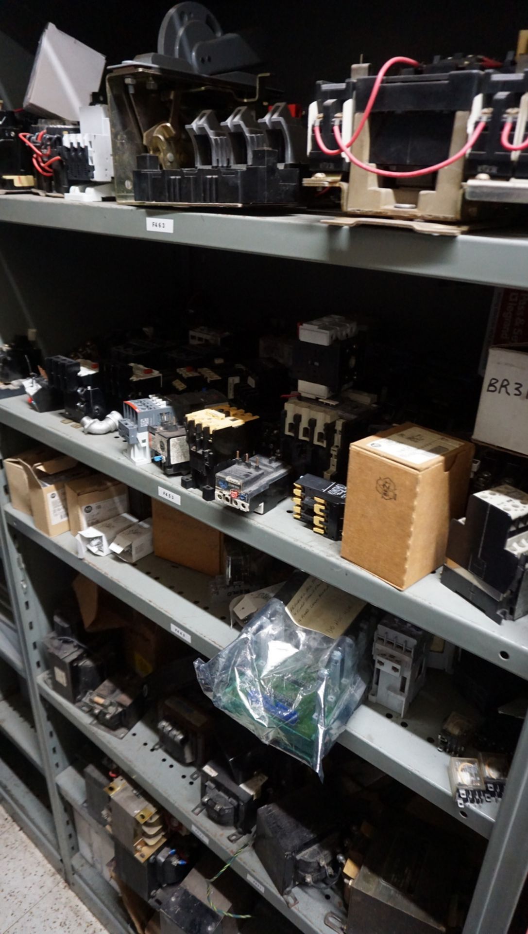 LOT - CONTENTS OF PARTS ROOM C/O: REDUCERS, VALVES, AB, SIEMENS, HONEYWEEL, MARTIN BUSHINGS, - Image 19 of 31