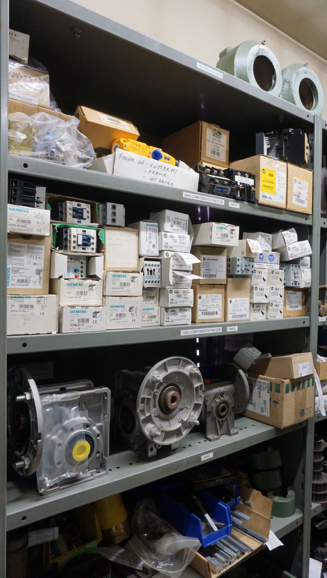 LOT - CONTENTS OF PARTS ROOM C/O: REDUCERS, VALVES, AB, SIEMENS, HONEYWEEL, MARTIN BUSHINGS, - Image 2 of 31