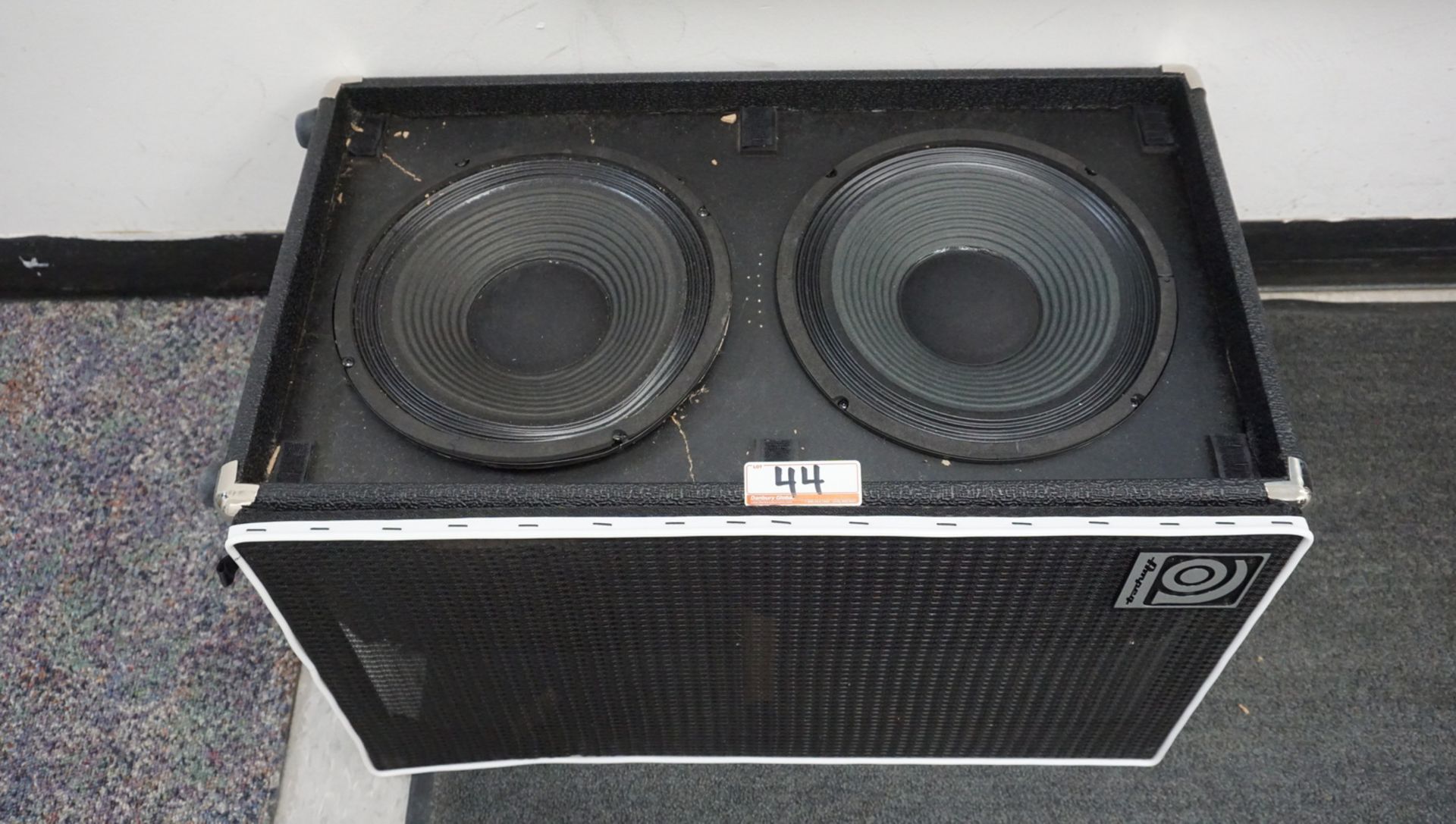 LOT - (2) AMPEG MICRO CL STACK HEAD & CABINET BASS AMP (1 UNIT IS PARTS ONLY - AS IS)