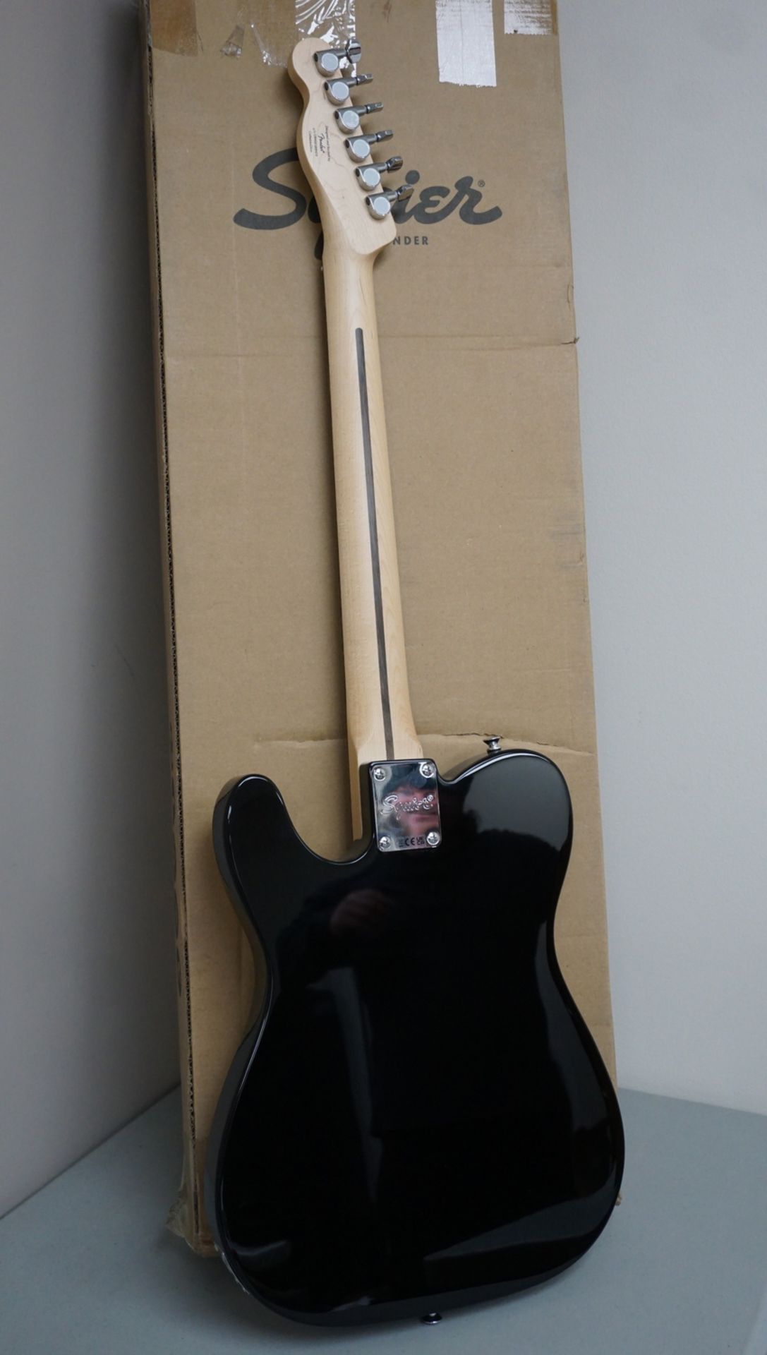 SQUIER BULLET TELECASTER LF BLK ELECTRIC GUITAR (CHIPS IN FINIHS) W/ SOFT CASE - Image 4 of 4