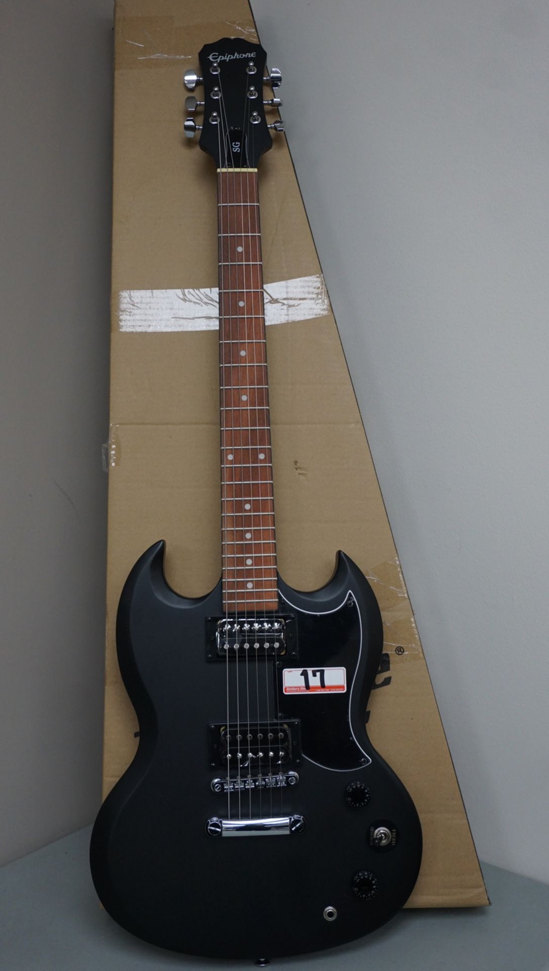 EPIPHONE SG SPECIAL VE VINTAGE EBONY ELECTRIC GUITAR (CRACK ON NECK)