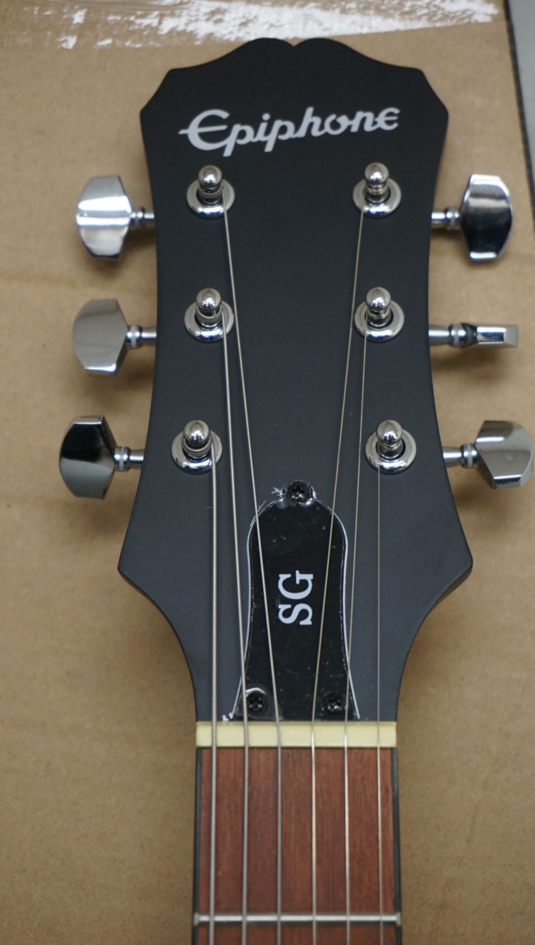 EPIPHONE SG SPECIAL VE VINTAGE EBONY ELECTRIC GUITAR (CRACK ON NECK) - Image 5 of 5