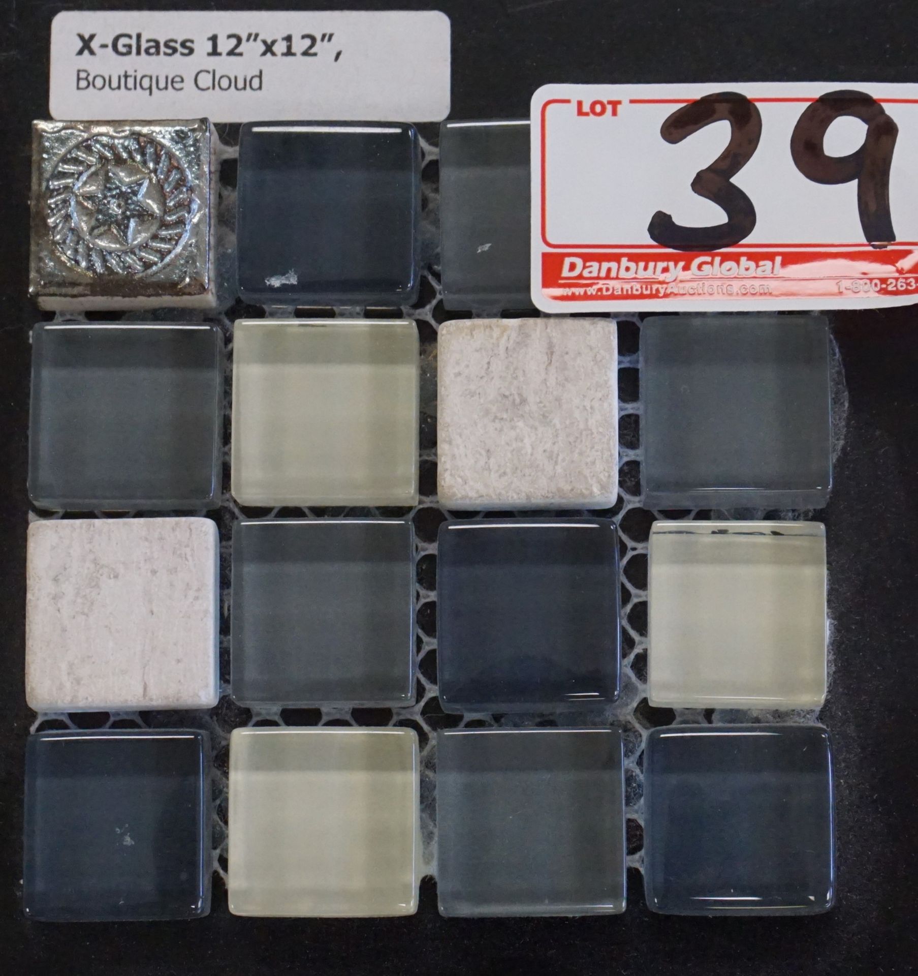 BOXES - BOUTIQUE CLOUD 12X12 X-GLASS (11 SQFT/BOX) (7B16)