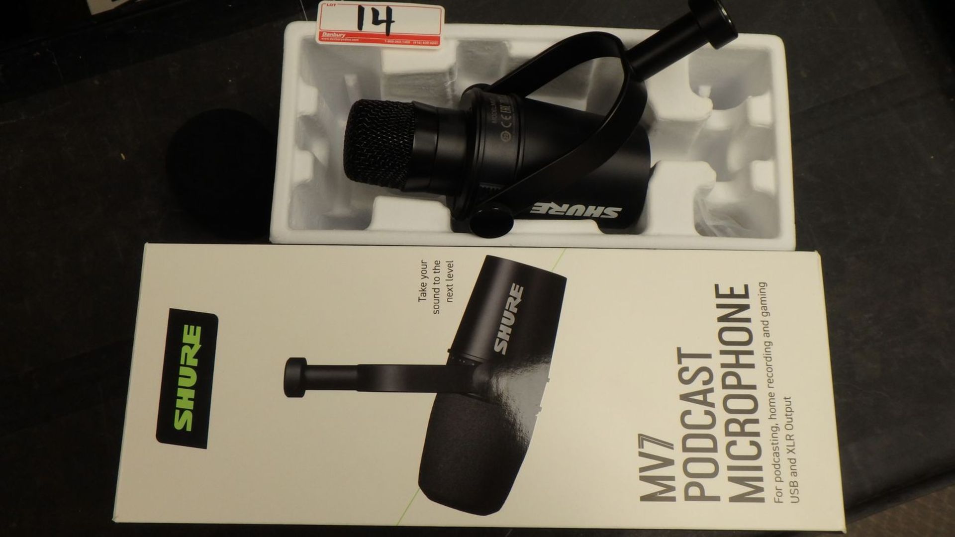 SHURE MV7 USB PODCAST MICROPHONE