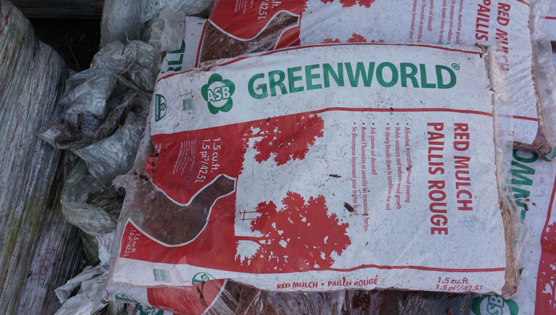 LOT - ASB GREENWORLD RED GARDEN MULCH (42.5L / BAG) (50 BAGS) - Image 2 of 2