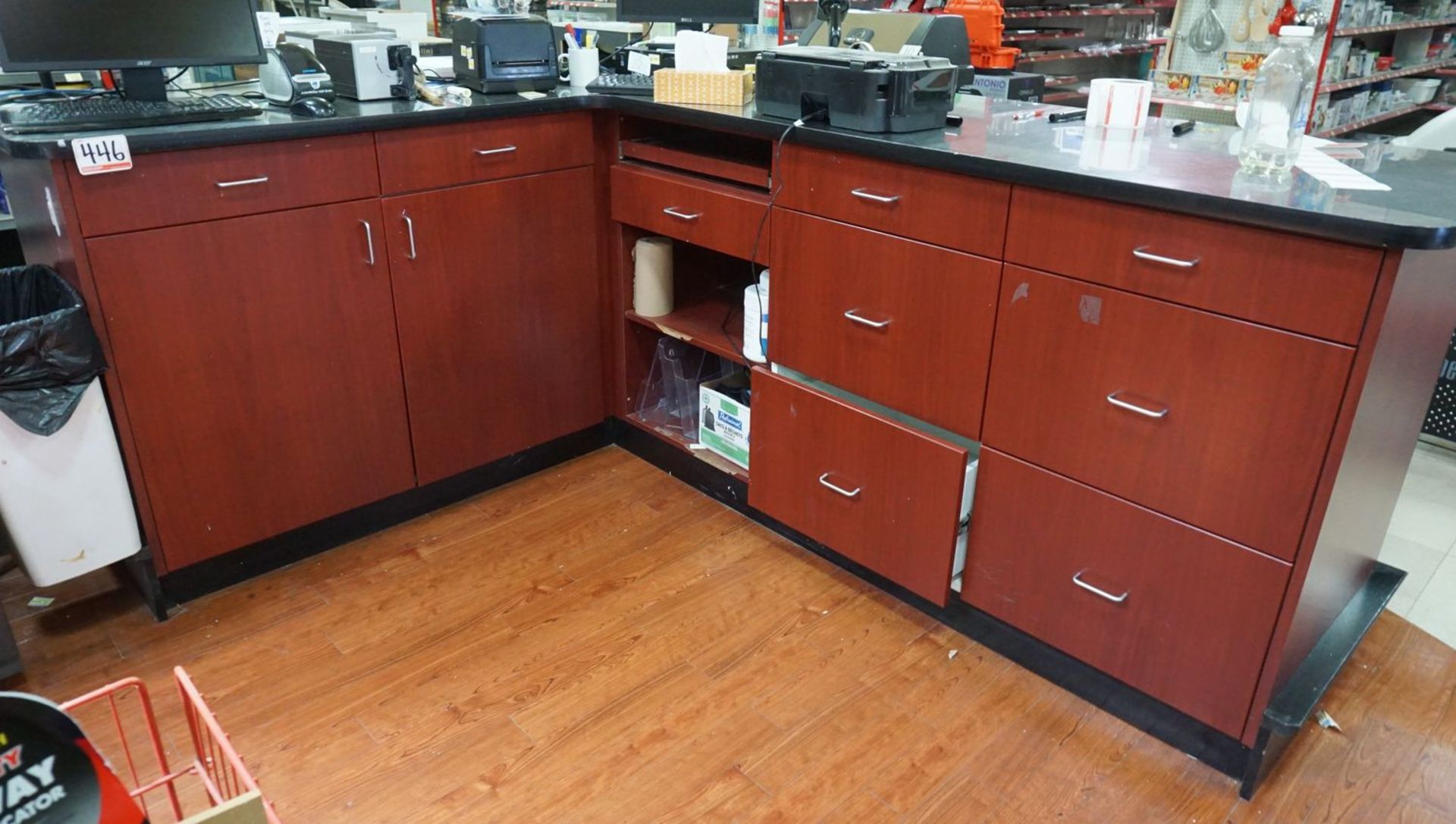 APPROX 107" X 7' U-SHAPED CUSTOMER SERVICE COUNTER - Image 2 of 2